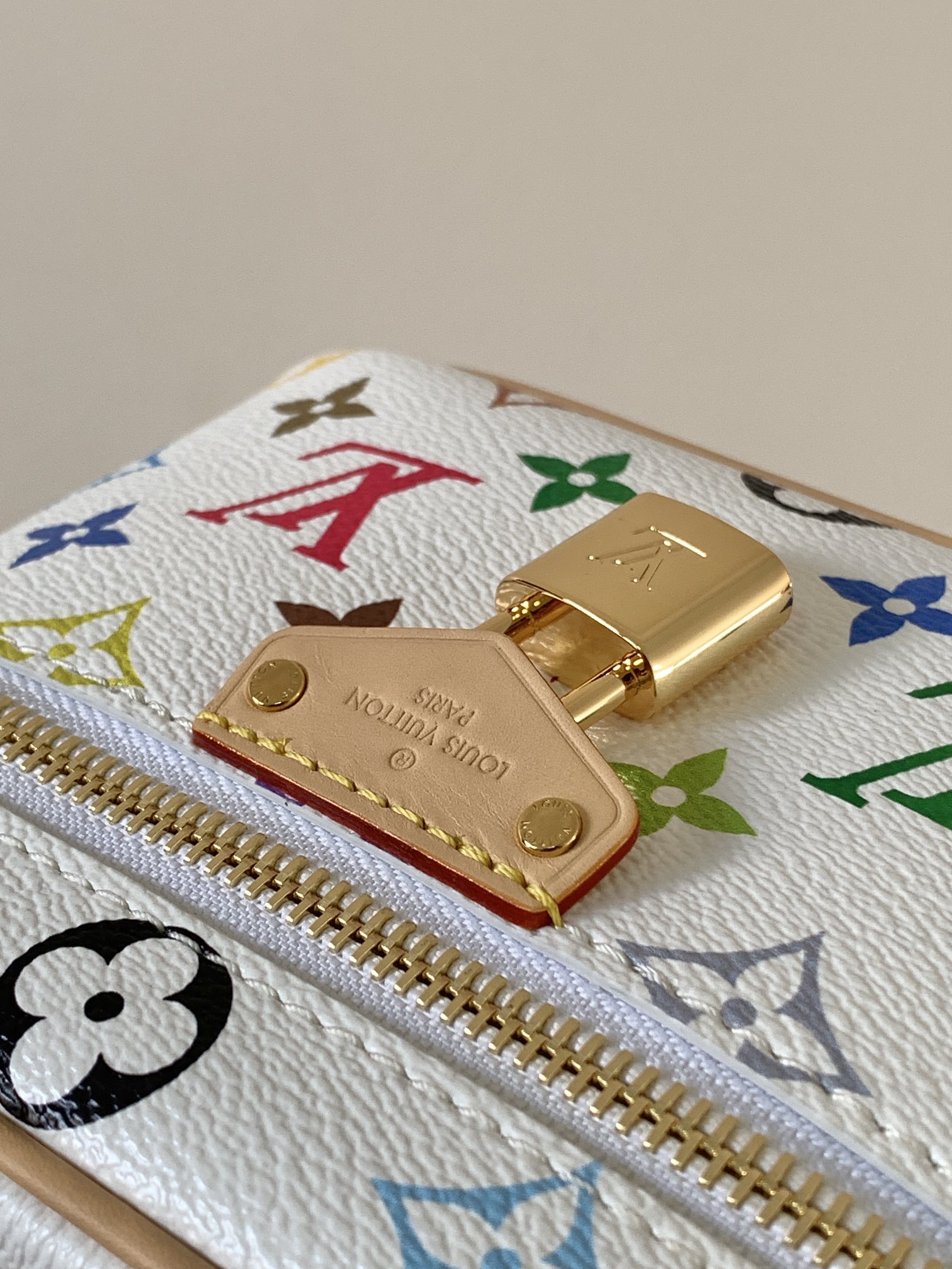 Louis Vuitton Vanity Pouch Murakami Takashi Monogram Handbag, White 6 i1742376170 7350 0