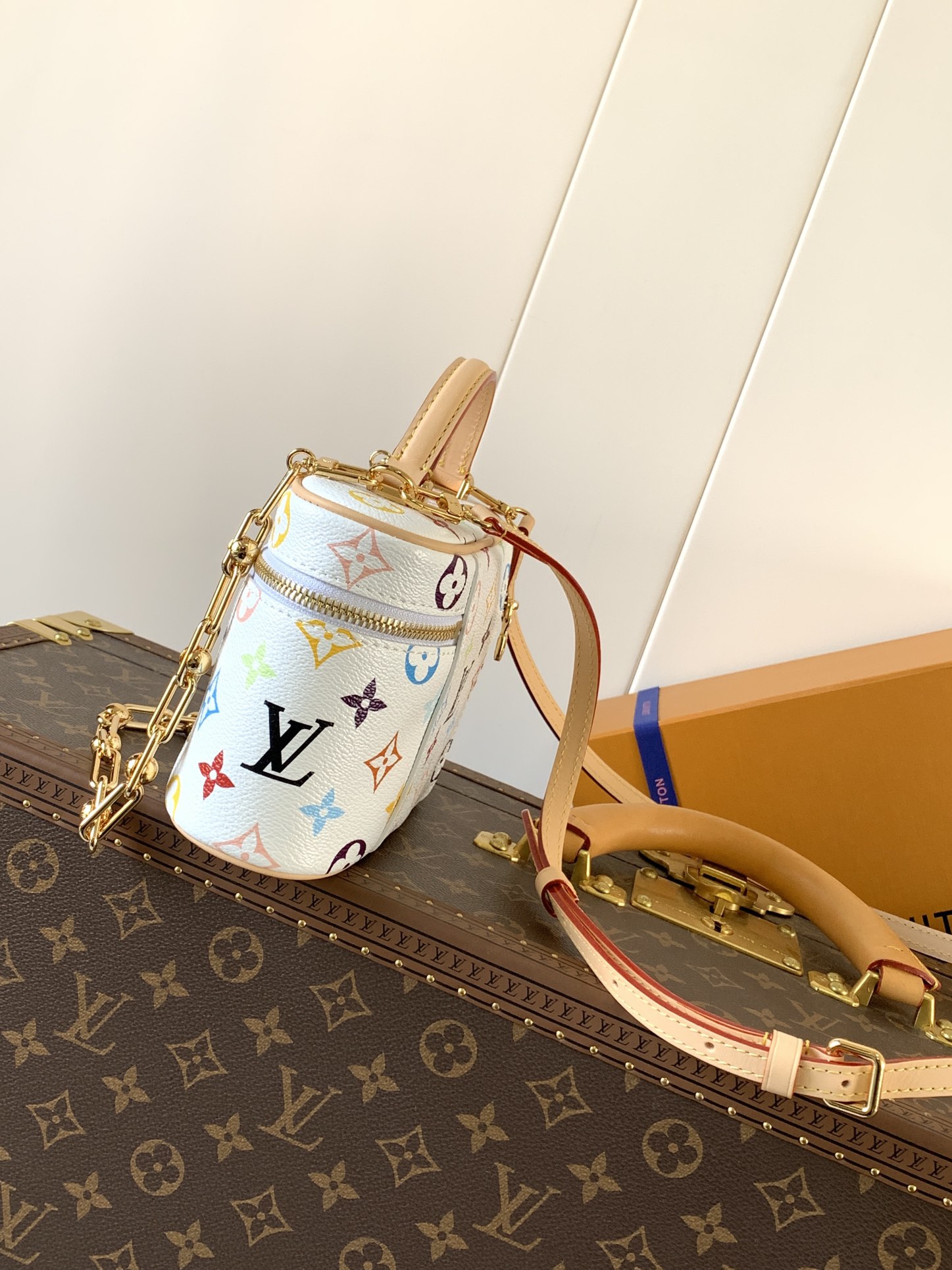 Louis Vuitton Vanity Pouch Murakami Takashi Monogram Handbag, White 2 i1742376170 7860 1