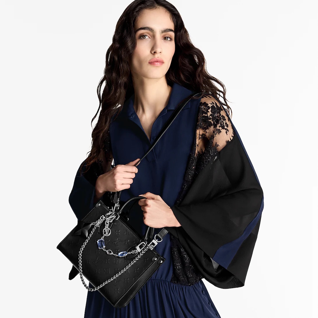Louis Vuitton OnTheGo PM: Embossed Leather Tote, Compact & Stylish 7 i1742991956 1395 3