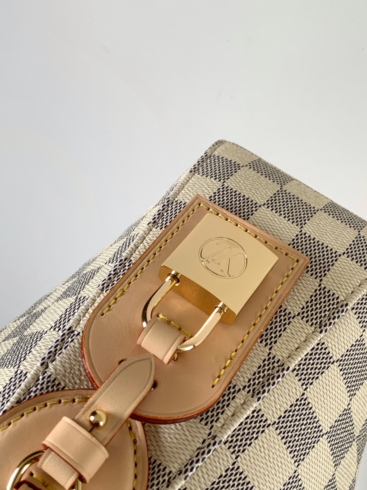 Louis Vuitton 变码芯片