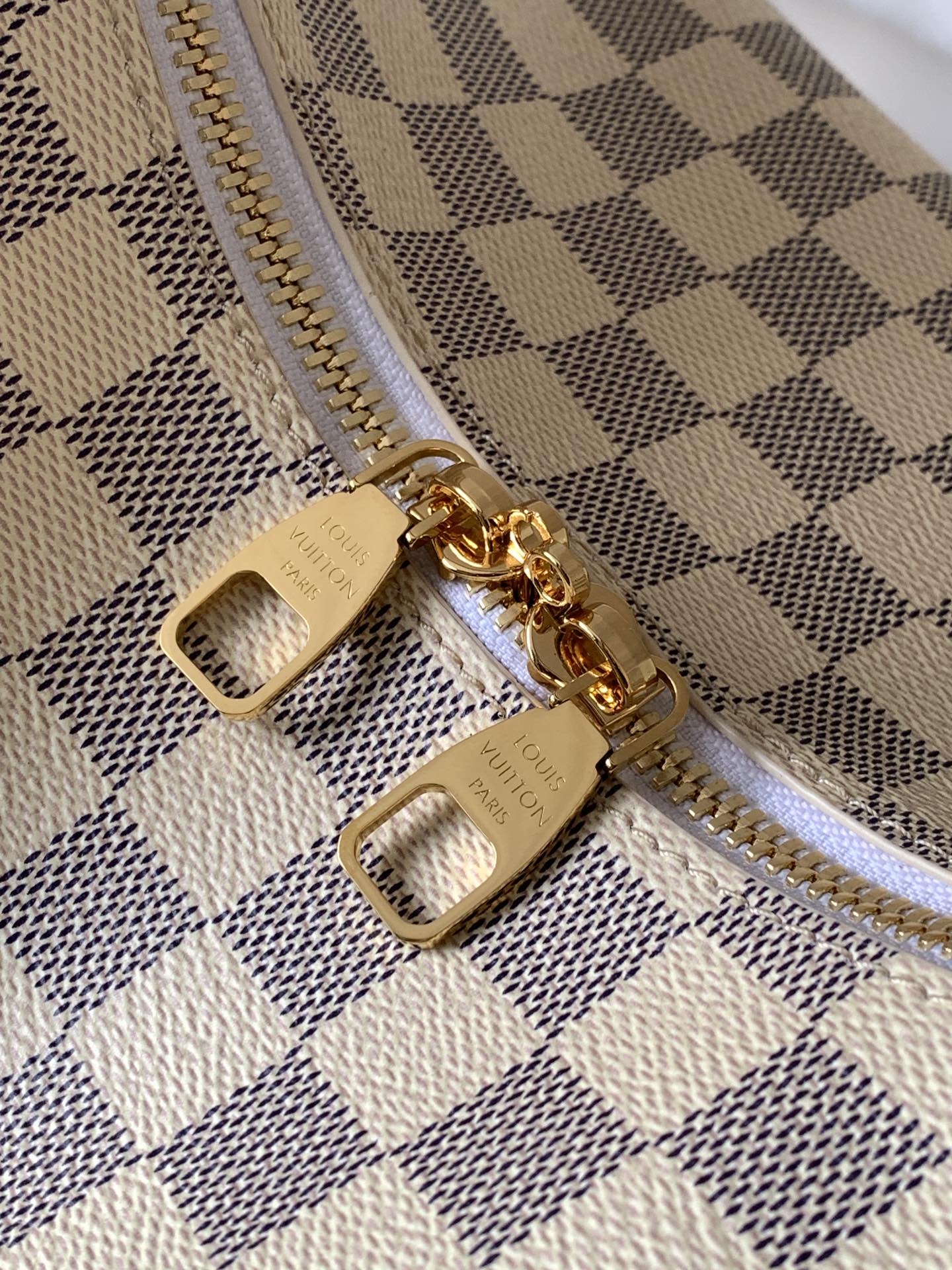 Louis Vuitton 变码芯片