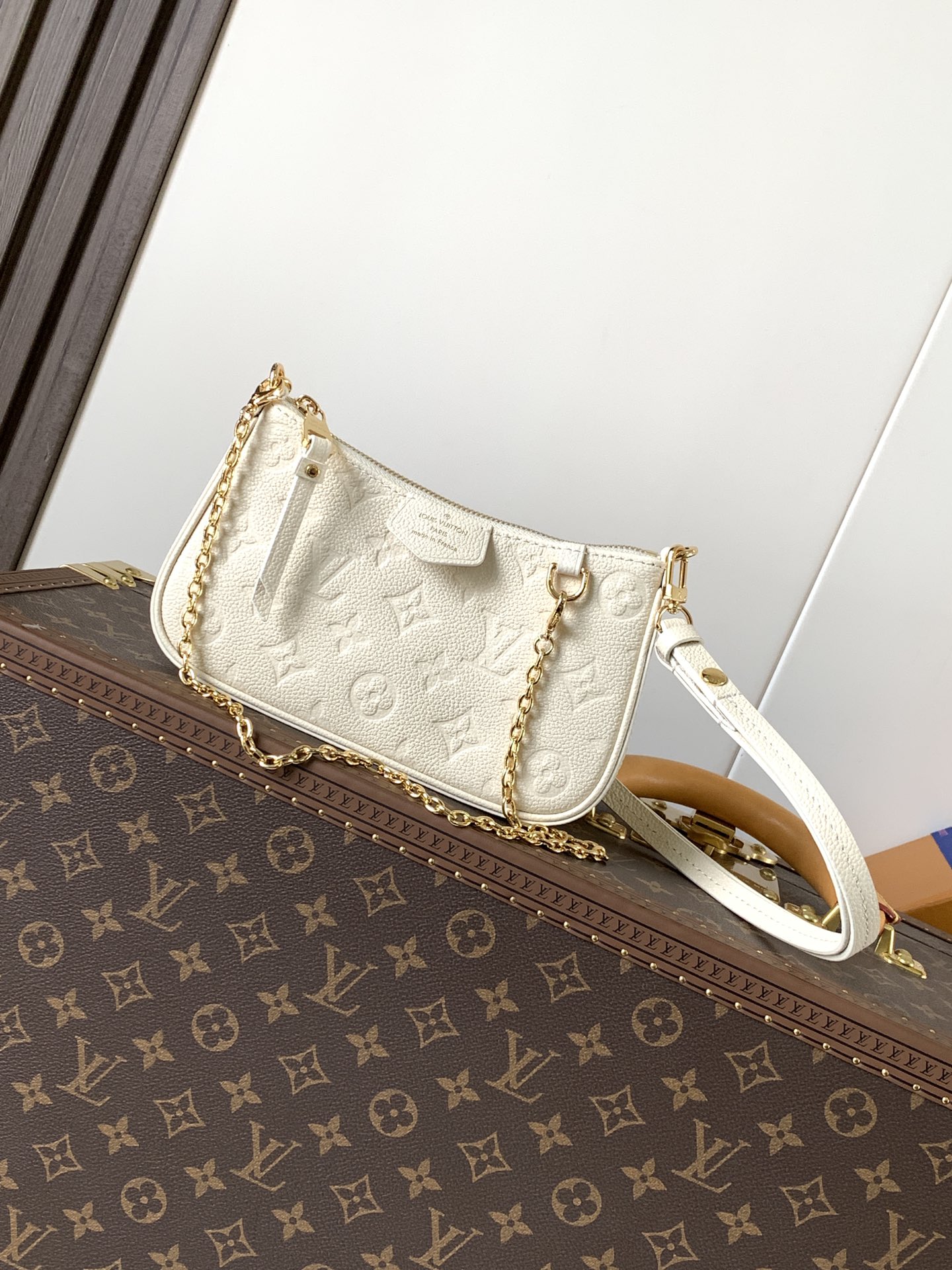 顶级原单，变码芯片【Easy Pouch 手袋】M13614 巧克力色 M82346粉色M81862灰色