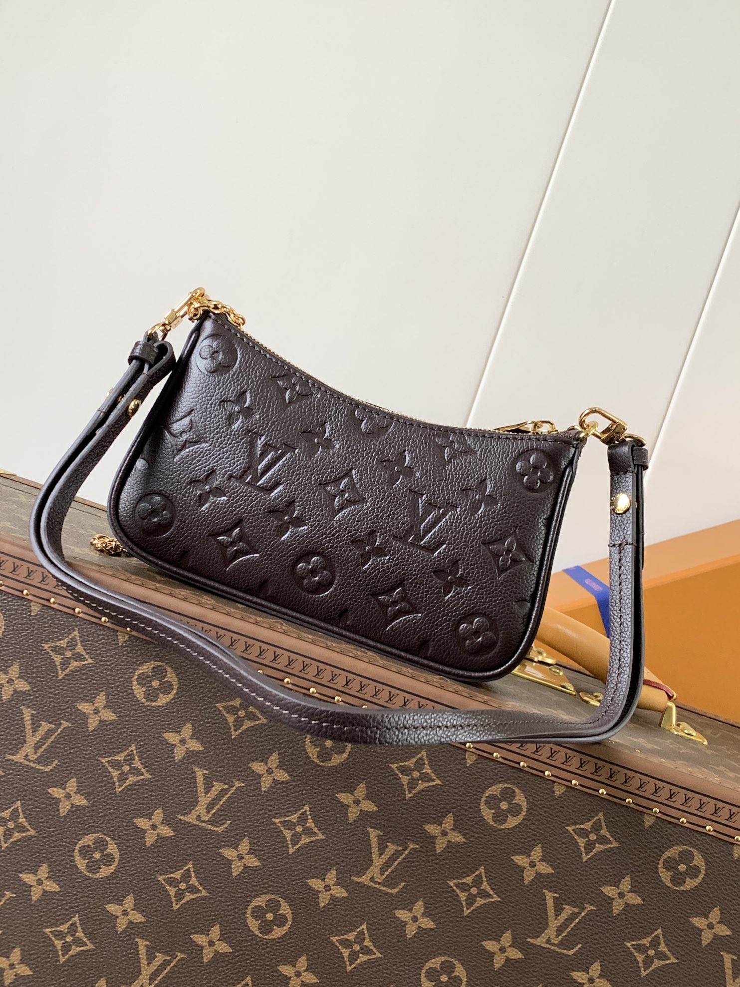 顶级原单，变码芯片【Easy Pouch 手袋】M13614 巧克力色 M82346粉色M81862灰色