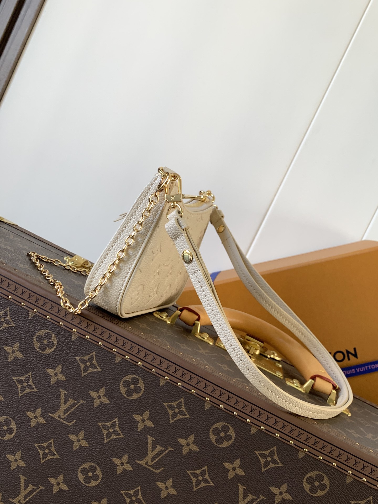 顶级原单，变码芯片【Easy Pouch 手袋】M14421奶杏色M13614 巧克力色 M82346粉