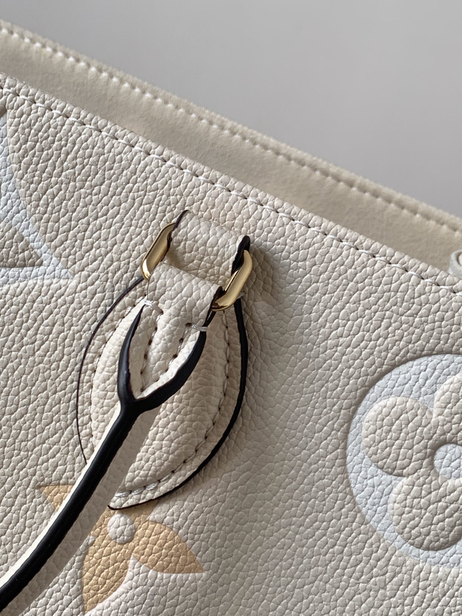 Louis Vuitton 变码芯片