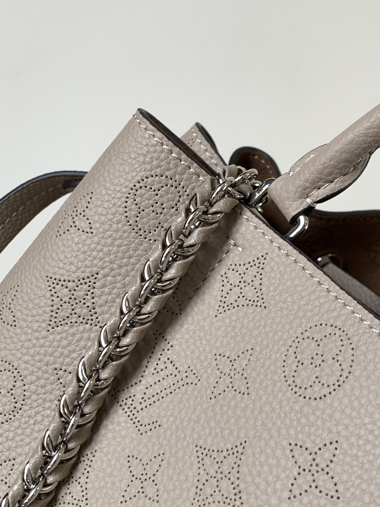 Louis Vuitton 变码芯片