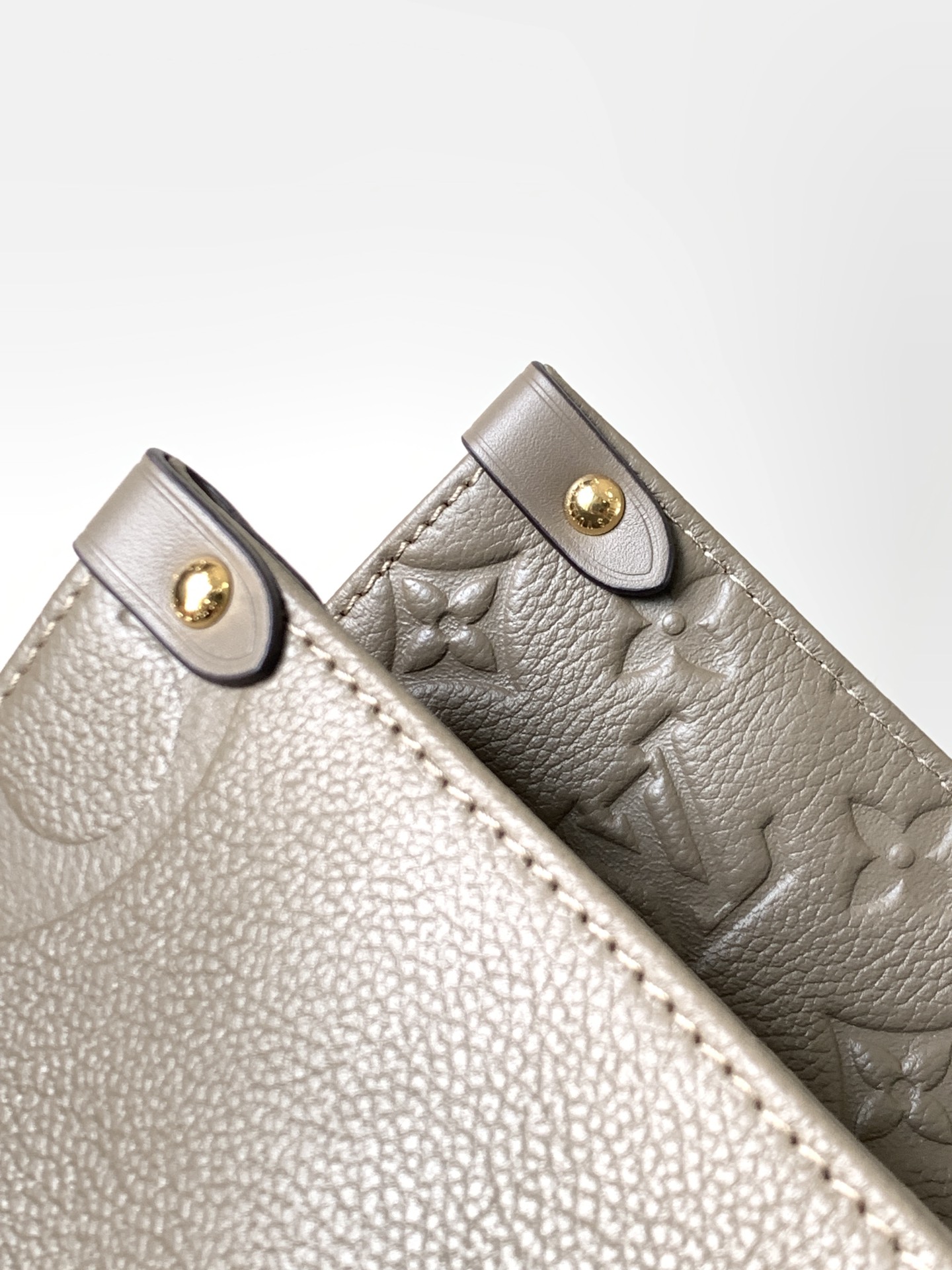 Louis Vuitton 变码芯片，定制头层牛皮