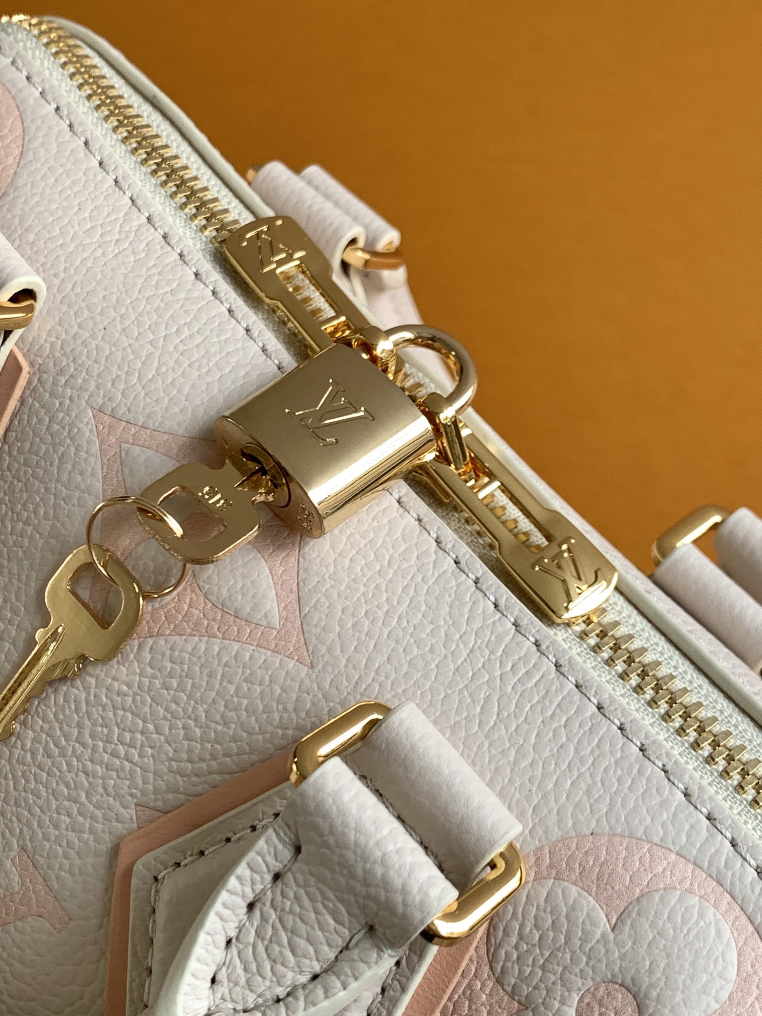 顶级原单，变码芯片M25929酒红M46875冰白粉 M58953黑色 M46883冰白蓝 46575大