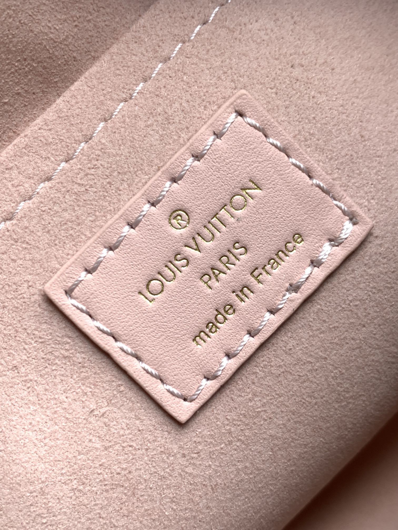 顶级原单，变码芯片M25929酒红M46875冰白粉 M58953黑色 M46883冰白蓝 46575大