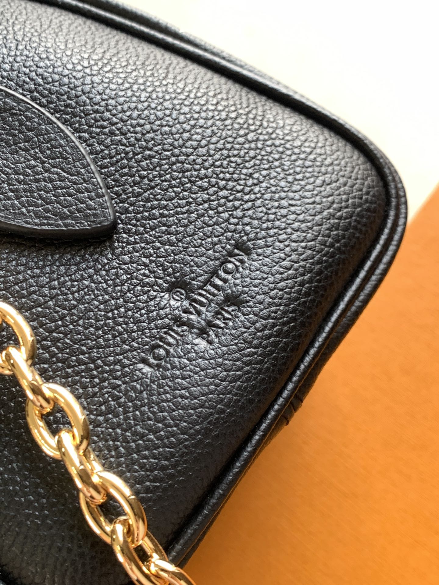 顶级原单，变码芯片M25929酒红M46875冰白粉 M58953黑色 M46883冰白蓝 46575大