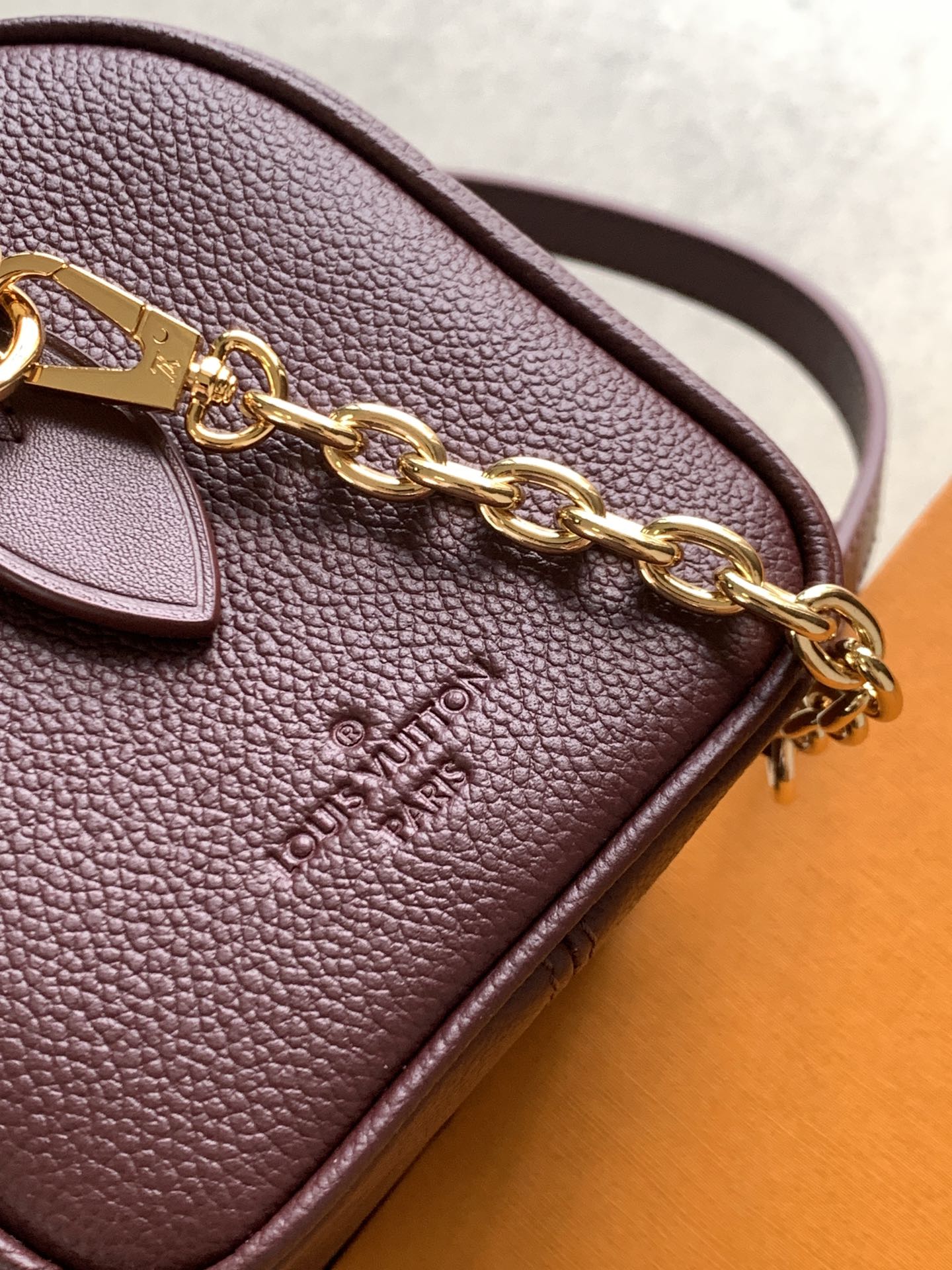 顶级原单，变码芯片M25929酒红M46875冰白粉 M58953黑色 M46883冰白蓝 46575大