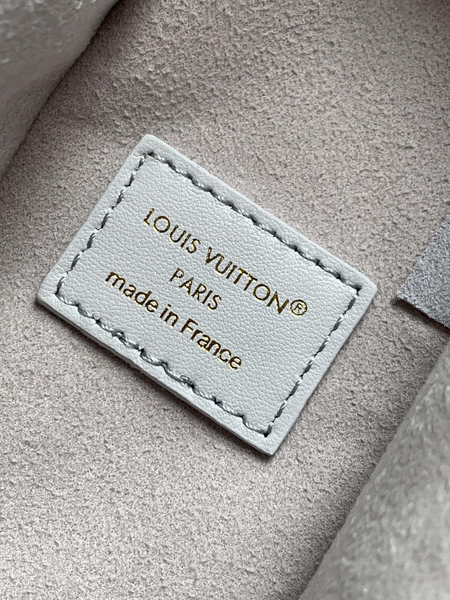 Louis Vuitton 在 2025 秋冬系列中持续演绎路易威登的制箱传统