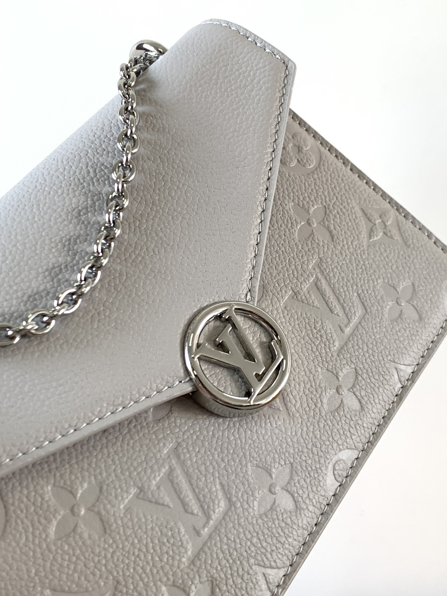 顶级原单，变码芯片M13569黑色M13570 灰 M25814 酒红 (链条/压花)【Portefeu