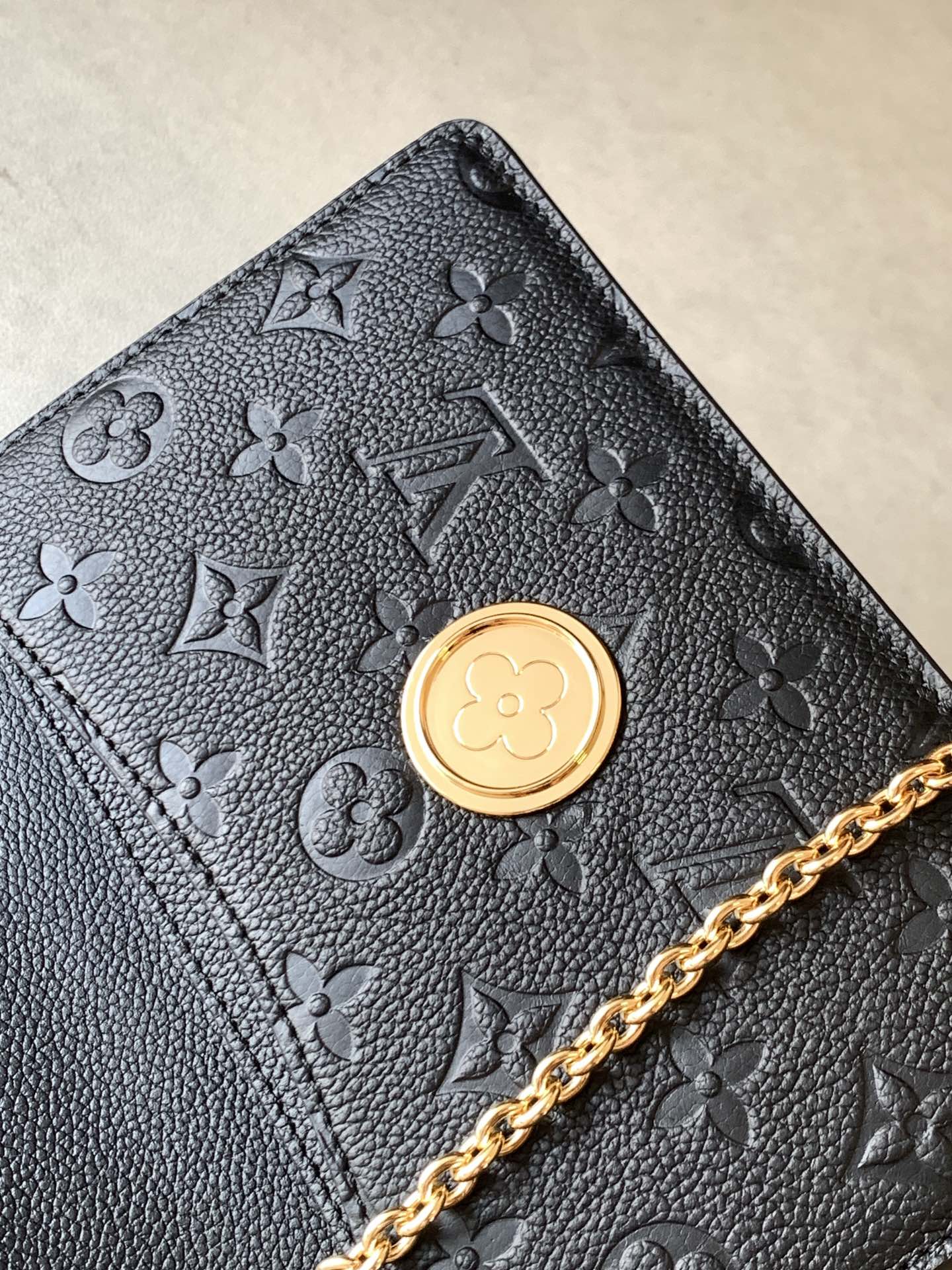 顶级原单，变码芯片M13569黑色M13570 灰 M25814 酒红 (链条/压花)【Portefeu