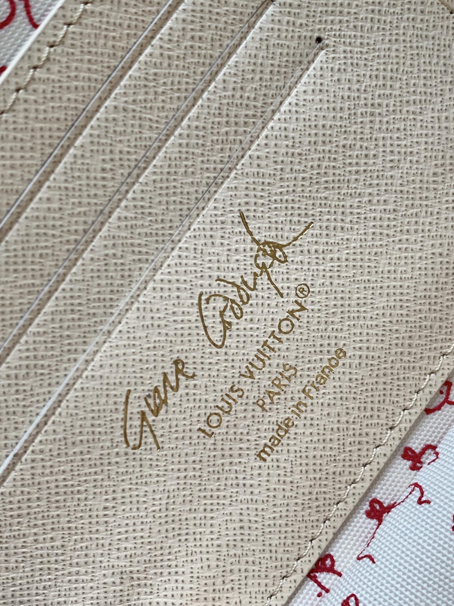 顶级原单变码芯片M15148LV Travels With Grace Coddington 系列推出此