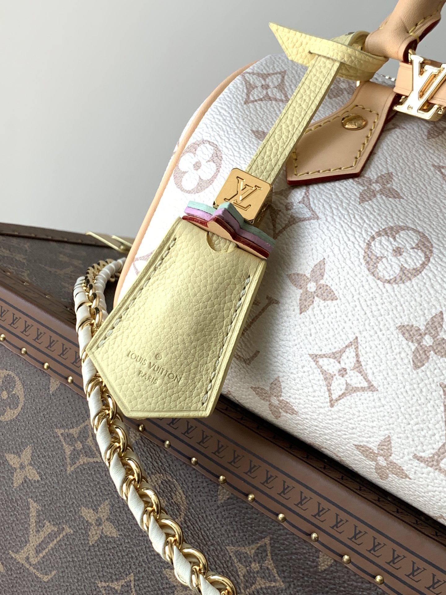 顶级原单，变码芯片M24606黑花 M46970老花M24474白花，speedy18，在满足日常需求上