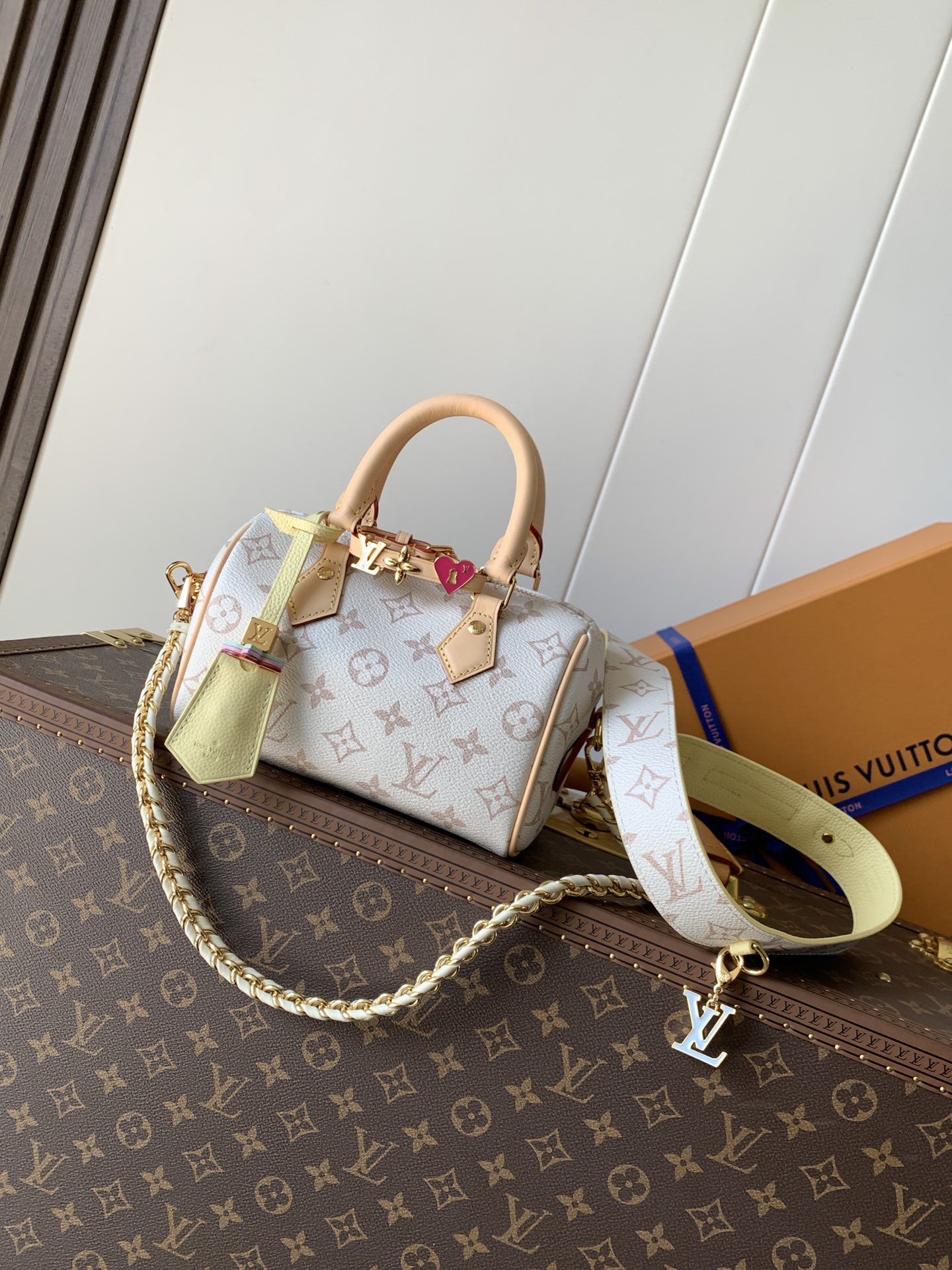 顶级原单，变码芯片M24606黑花 M46970老花M24474白花，speedy18，在满足日常需求上