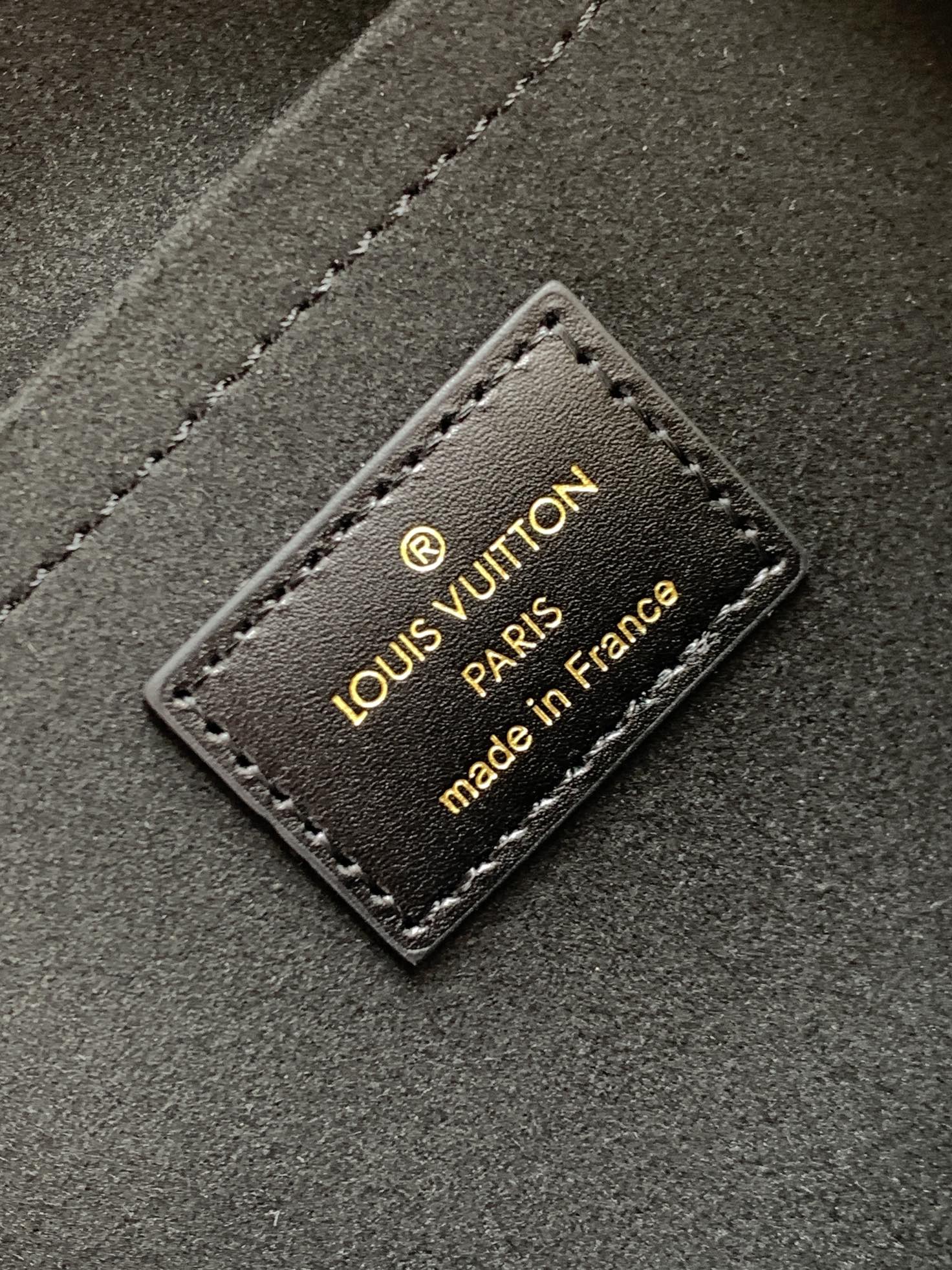 Louis Vuitton 变码芯片M26409