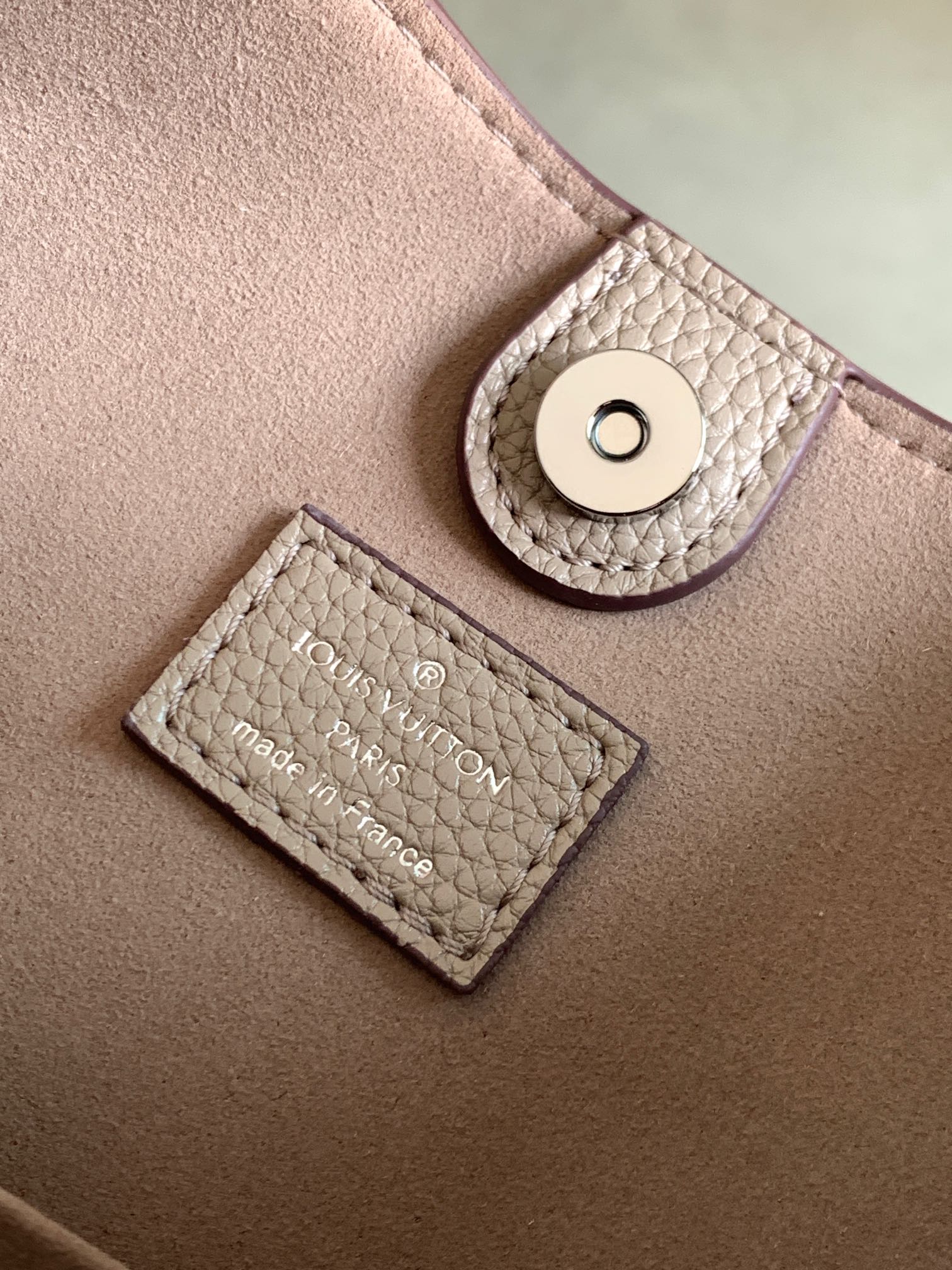 Louis Vuitton 变码芯片
