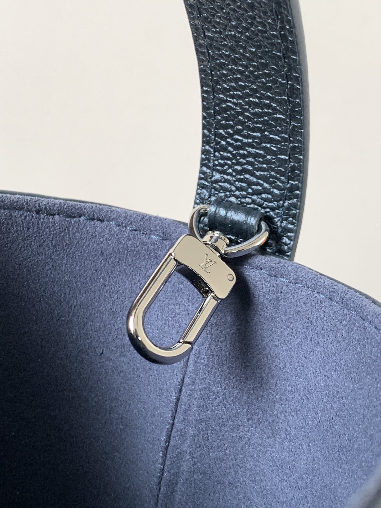 Louis Vuitton 变码芯片
