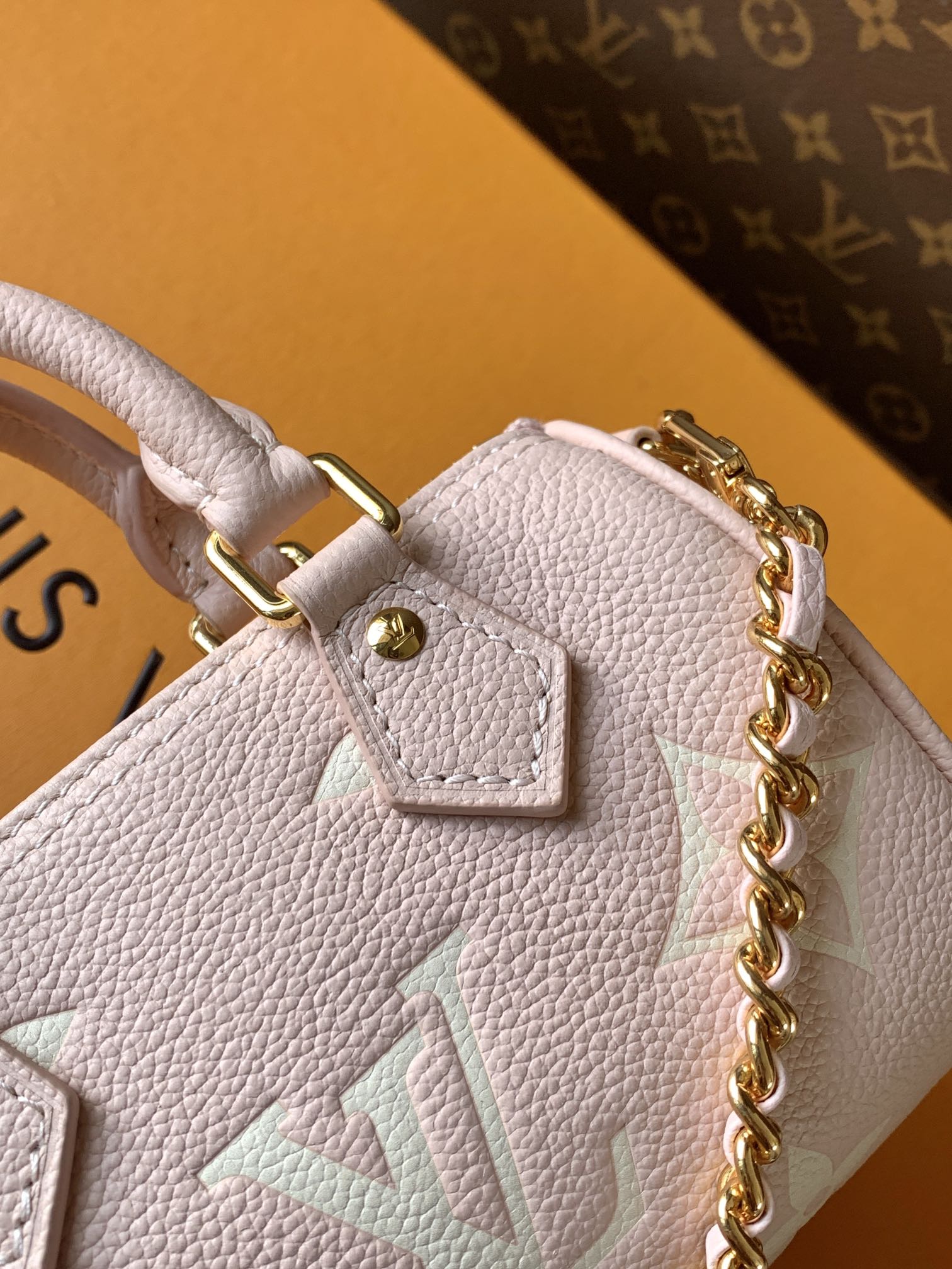 Louis Vuitton 变码芯片