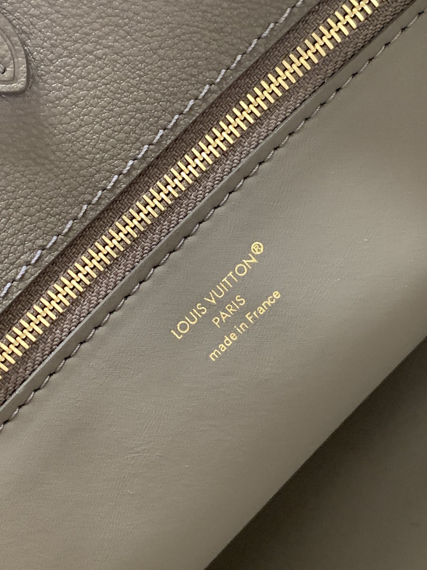 Louis Vuitton 小号 ，变码芯片