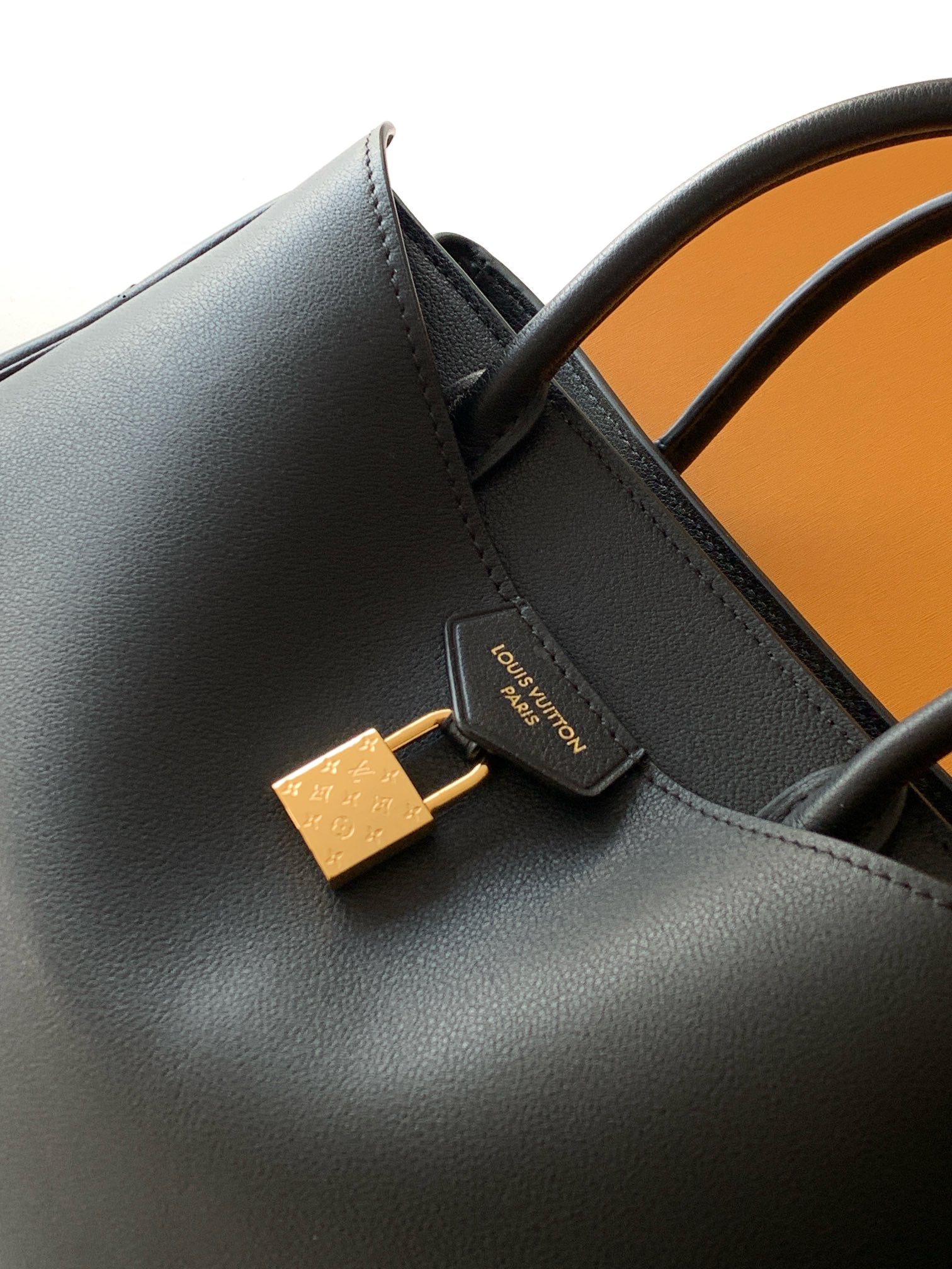 Louis Vuitton 小号 ，变码芯片