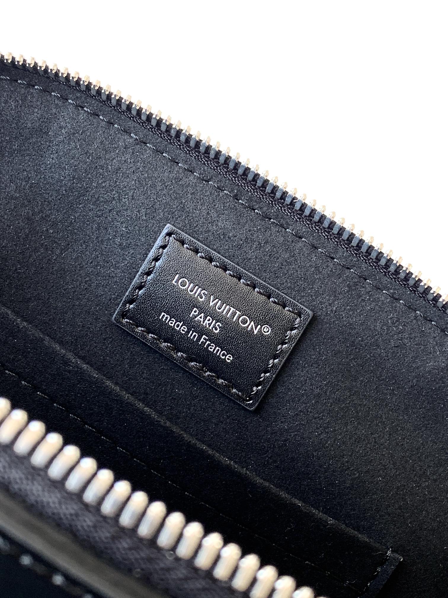 Louis Vuitton 变码芯片M27812