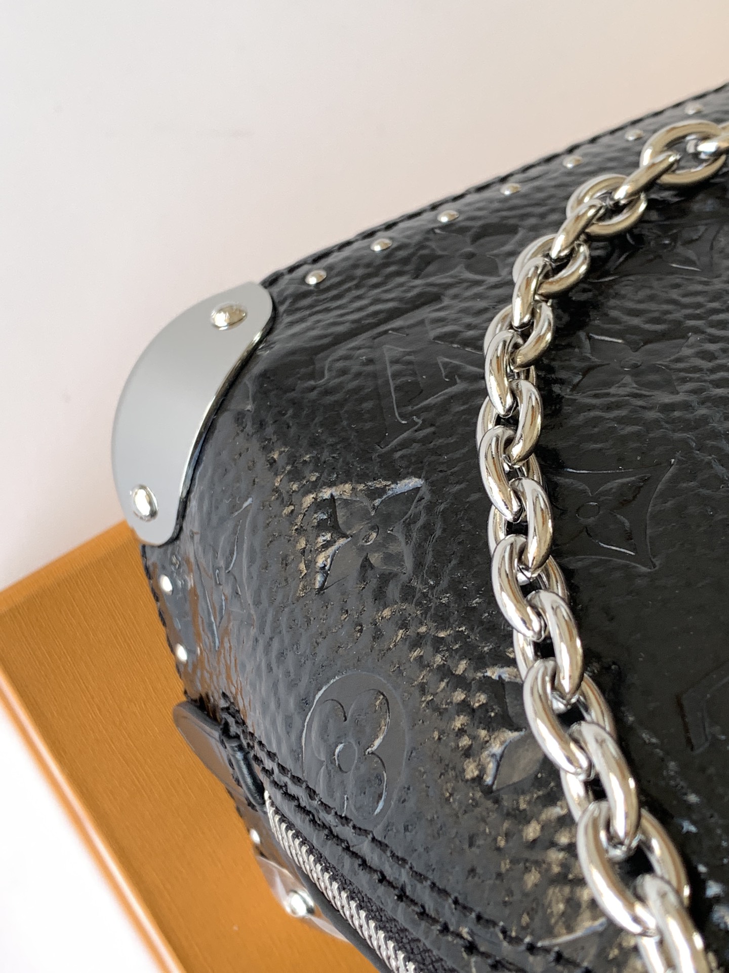 Louis Vuitton 变码芯片M27812