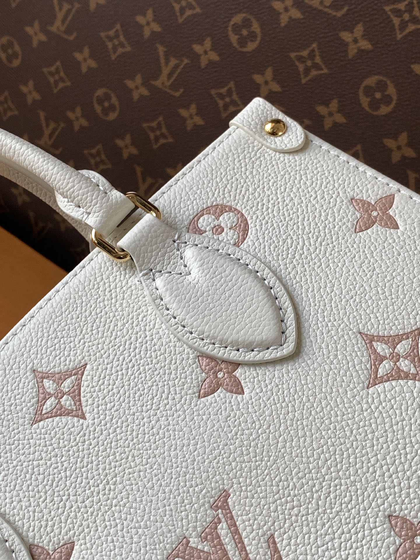 Louis Vuitton 变码芯片