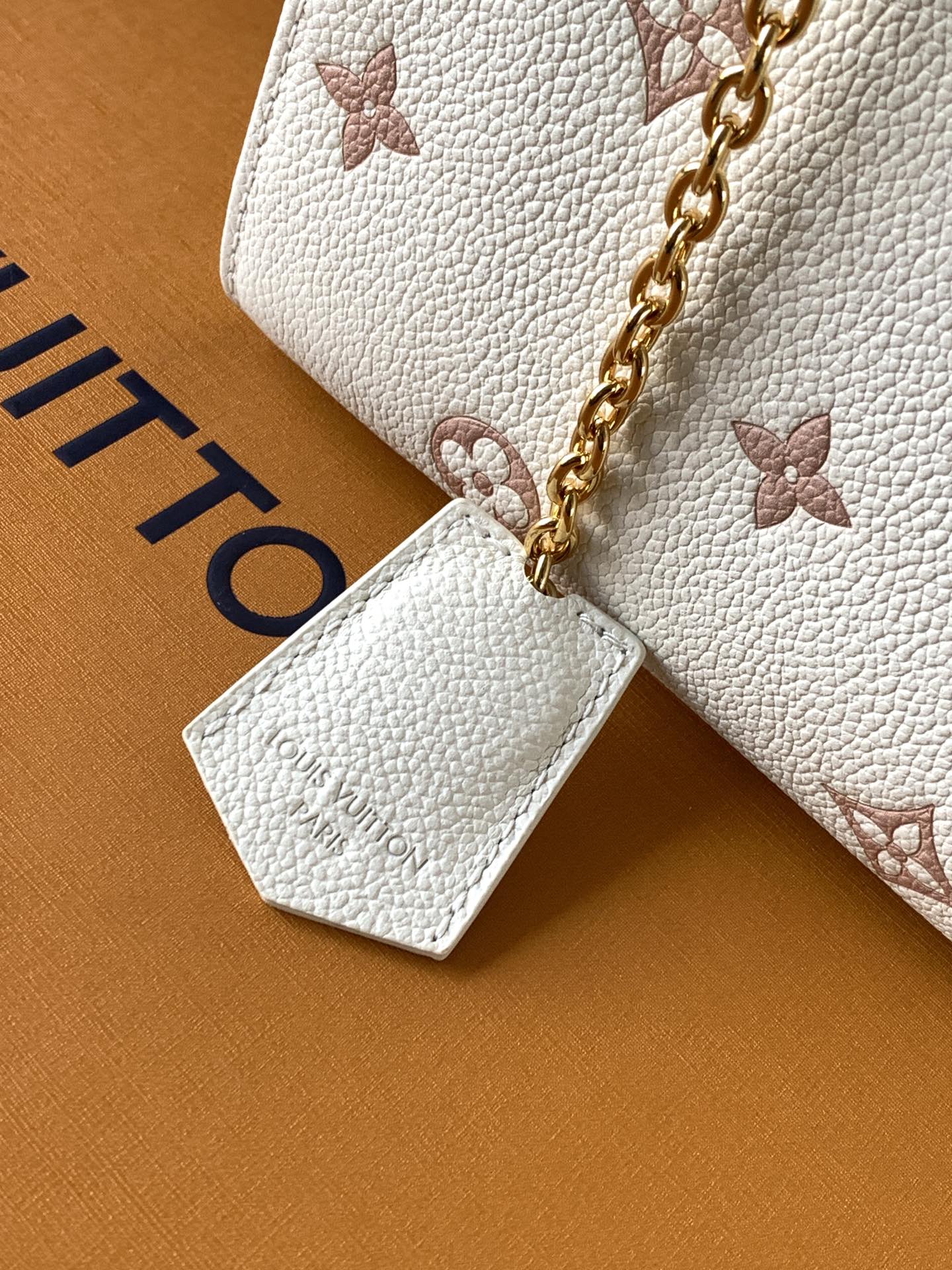 Louis Vuitton 变码芯片