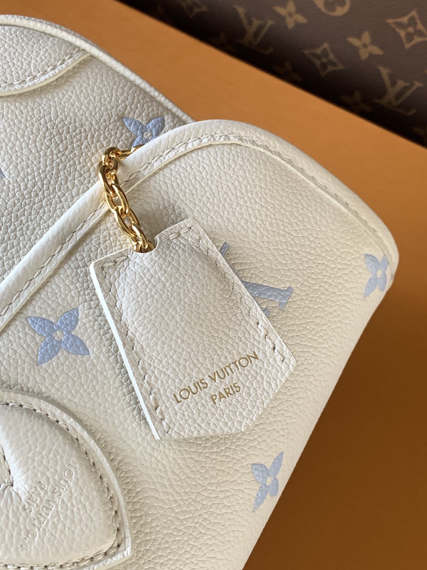 Louis Vuitton 变码芯片M28054浅蓝