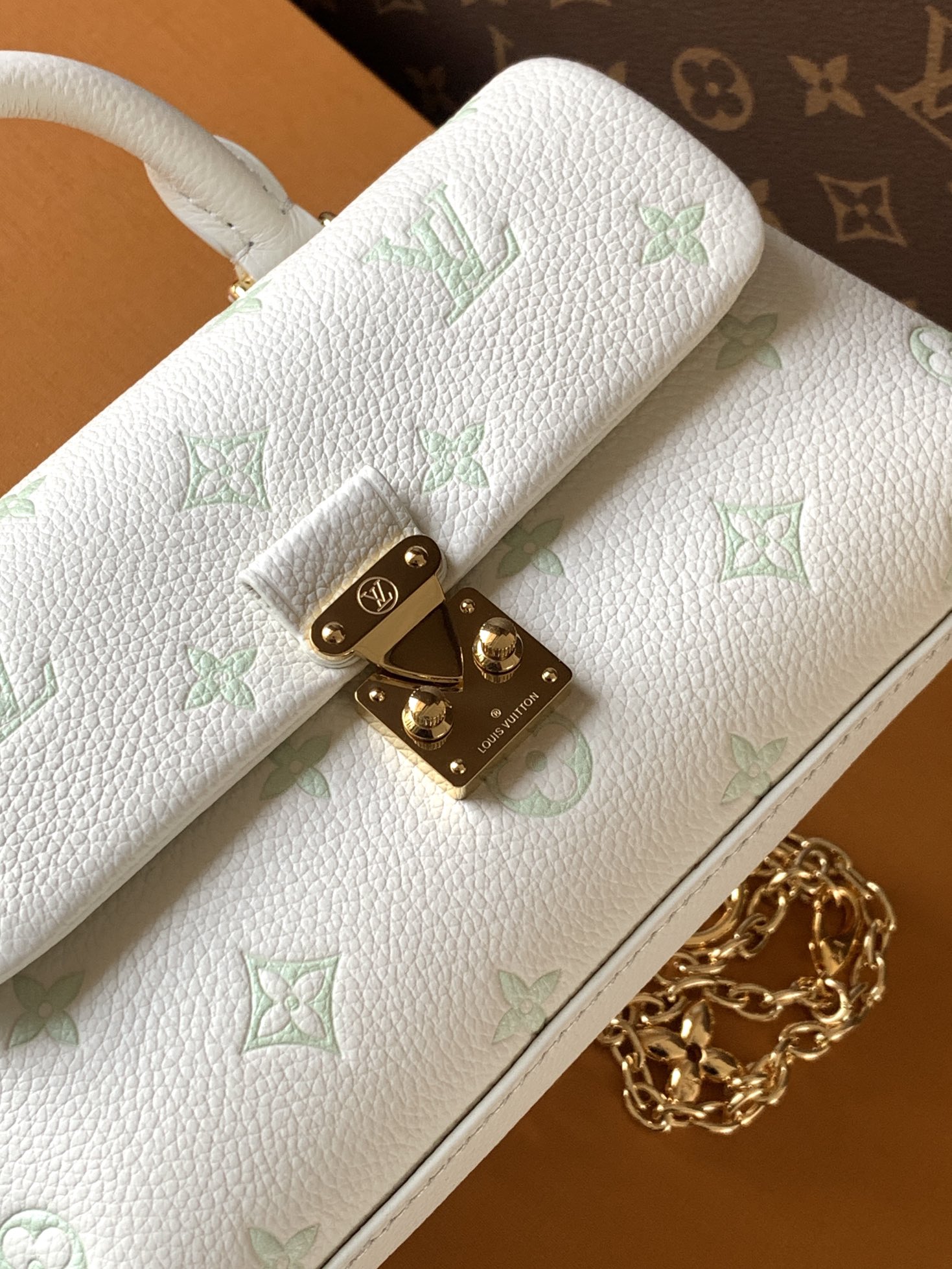 Louis Vuitton 变码芯片
