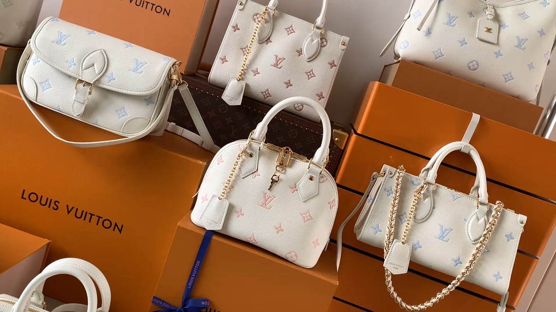 M28054 Diane M27698 Nano Madeleine M27744 Bolso Vanity Chain M27574 Alma BB M27572 Speedy 20 M28314 Speedy 20 M27573 Ca…