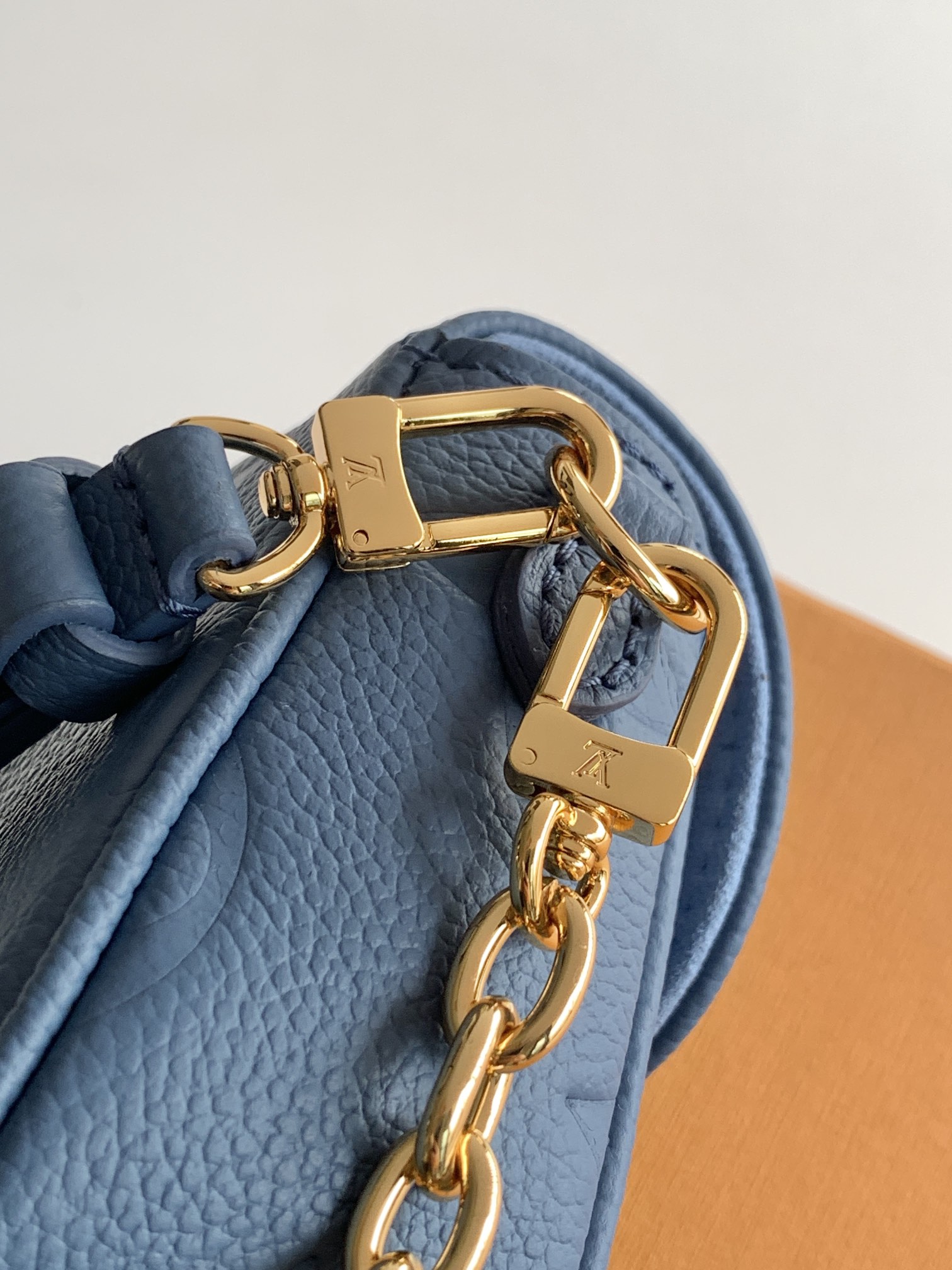 Louis Vuitton 变码芯片