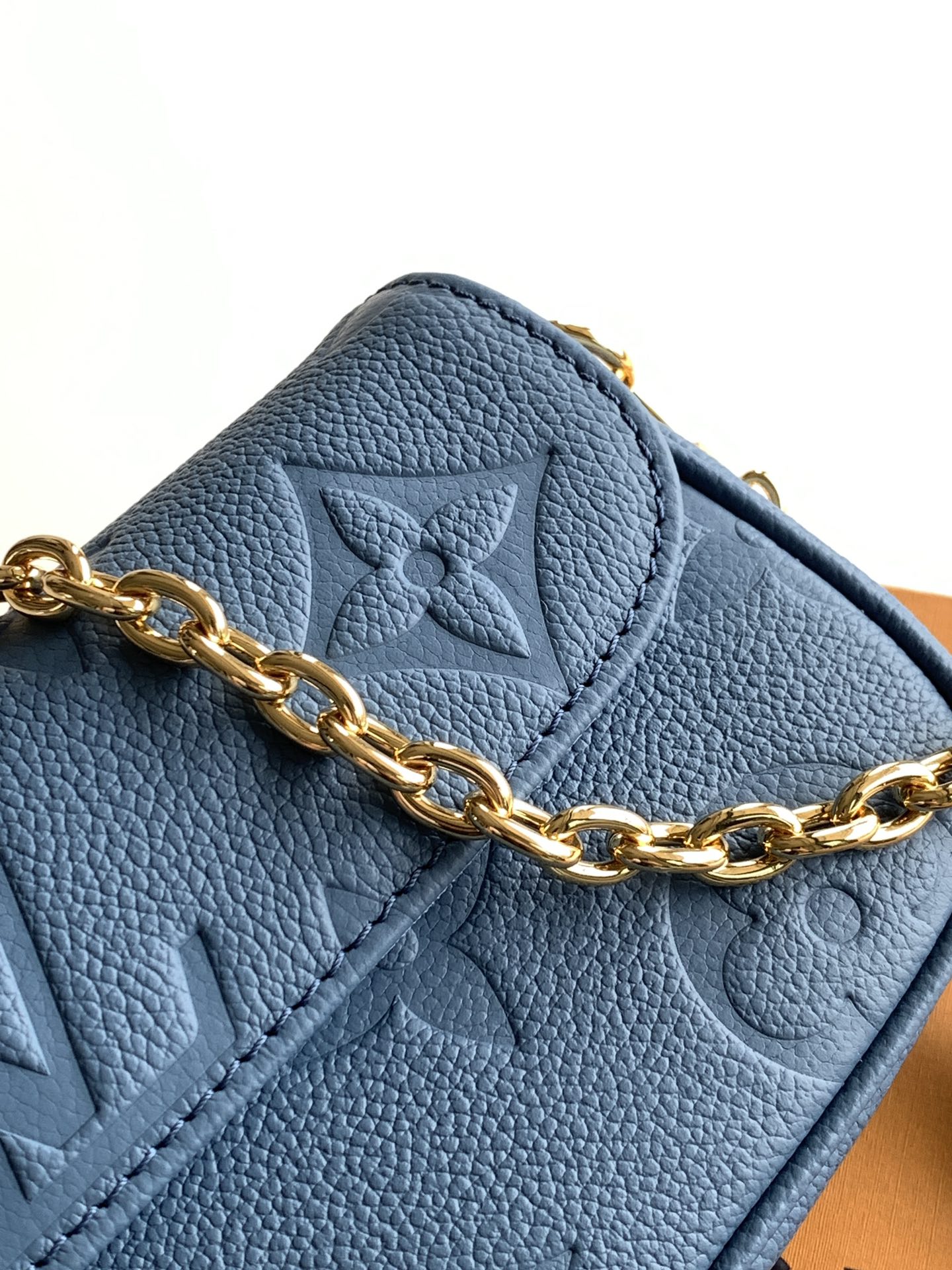 Louis Vuitton 变码芯片