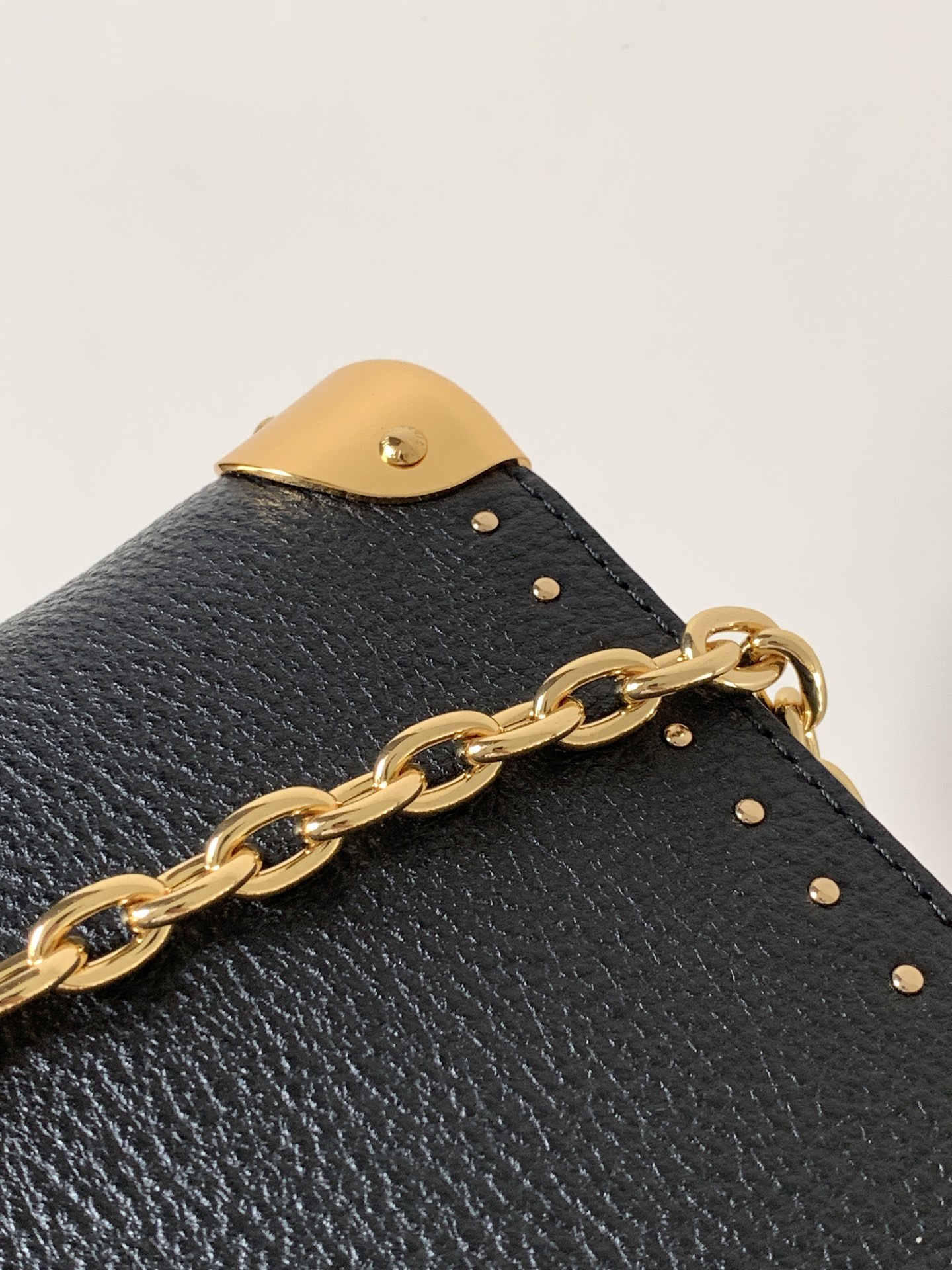 Louis Vuitton 变码芯片