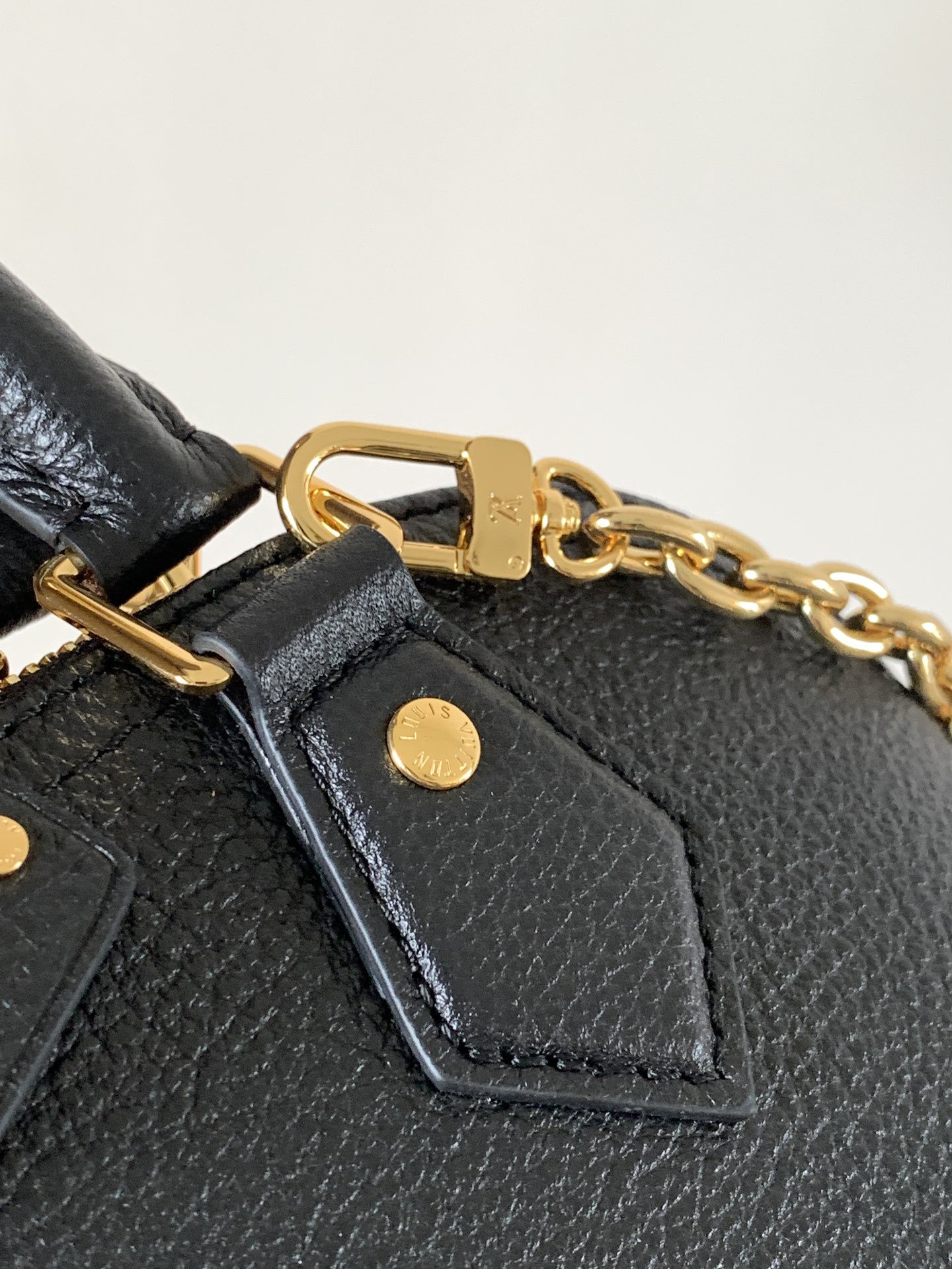 Louis Vuitton 变码芯片