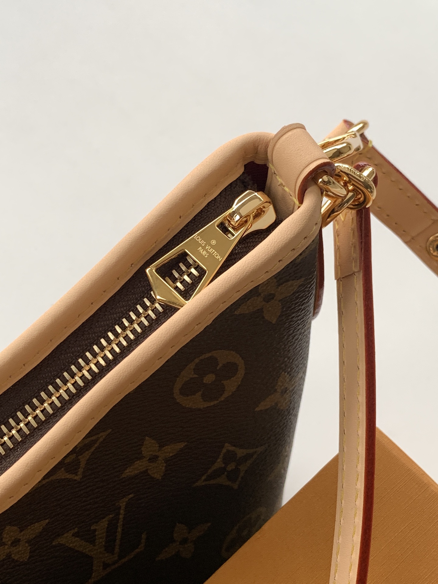 Louis Vuitton 变码芯片M28423