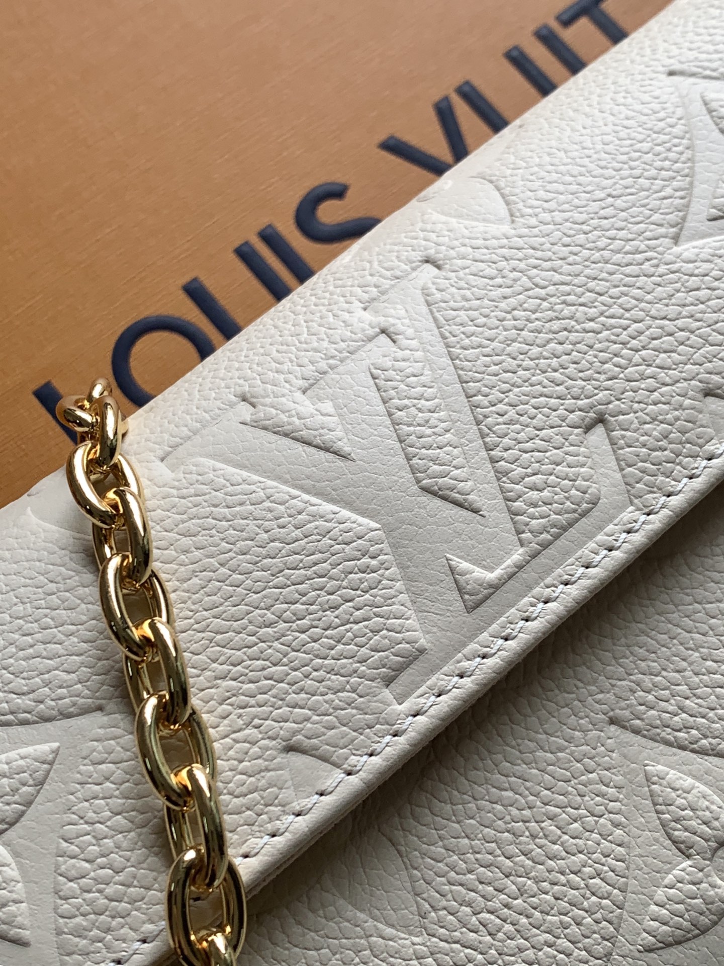 Louis Vuitton 变码芯片