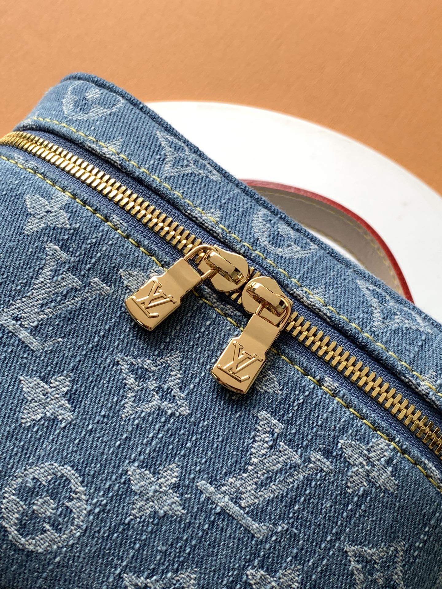 Louis Vuitton 变码芯片M27946牛仔