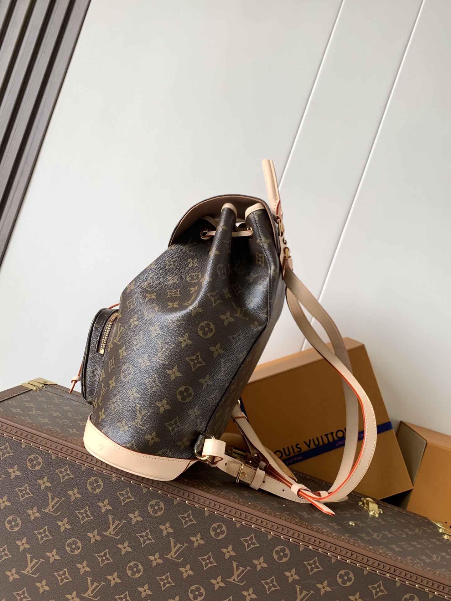 顶级原单，变码芯片M11197 Nicolas Ghesquière 回望 1994 年问世的 Montsouris 手