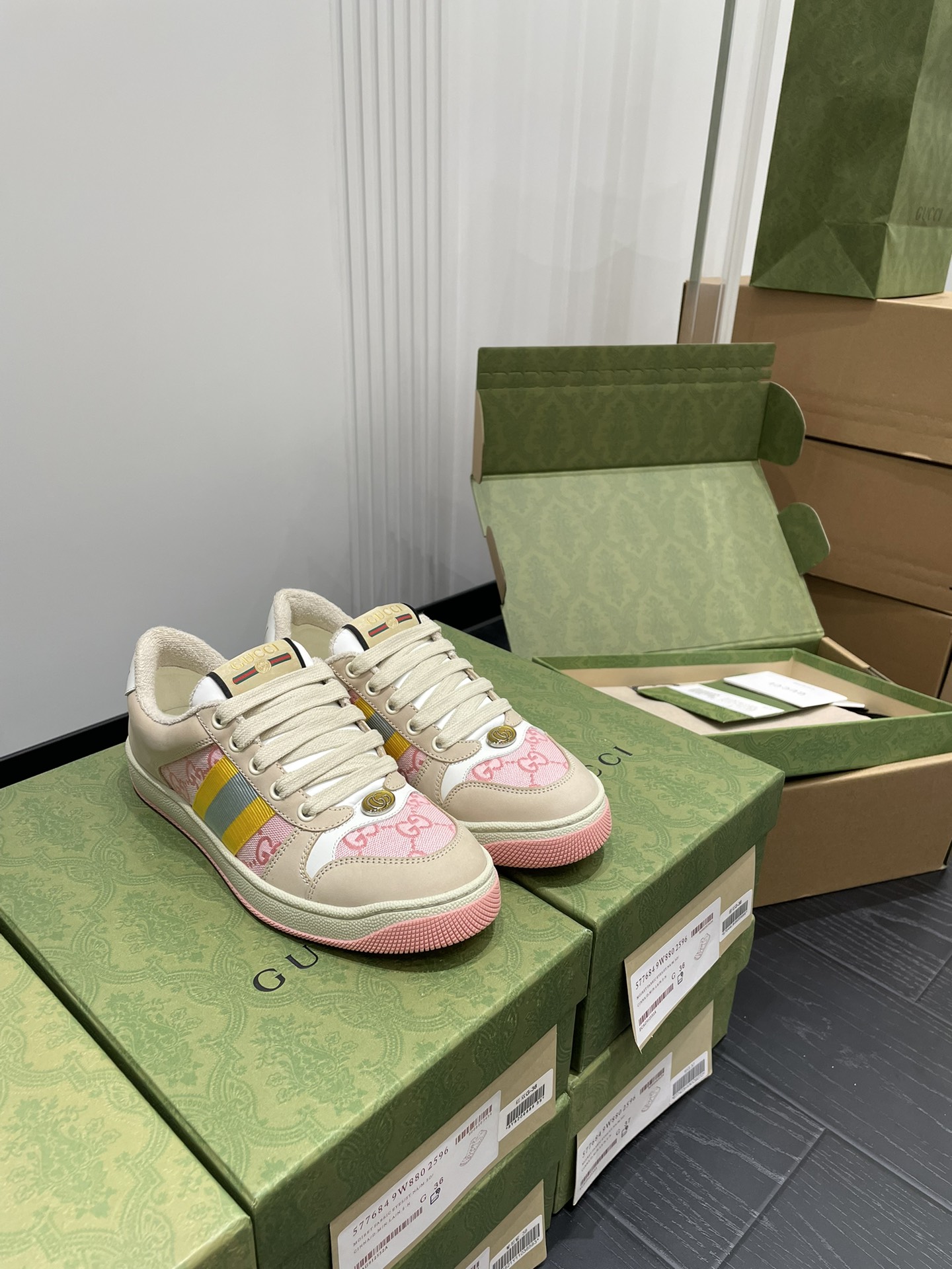 NO:593400,GUCCI Screener series leather sneakers, dirty shoes series, pink double G, women's size 35-40, casual shoes/sneakers, gucci, sneakers19860909GUCCI Screener系列皮革运动鞋 小脏鞋系列 粉双G 女码 35-40,休闲鞋/运动鞋,gucci,sneakers,Women's Shoes