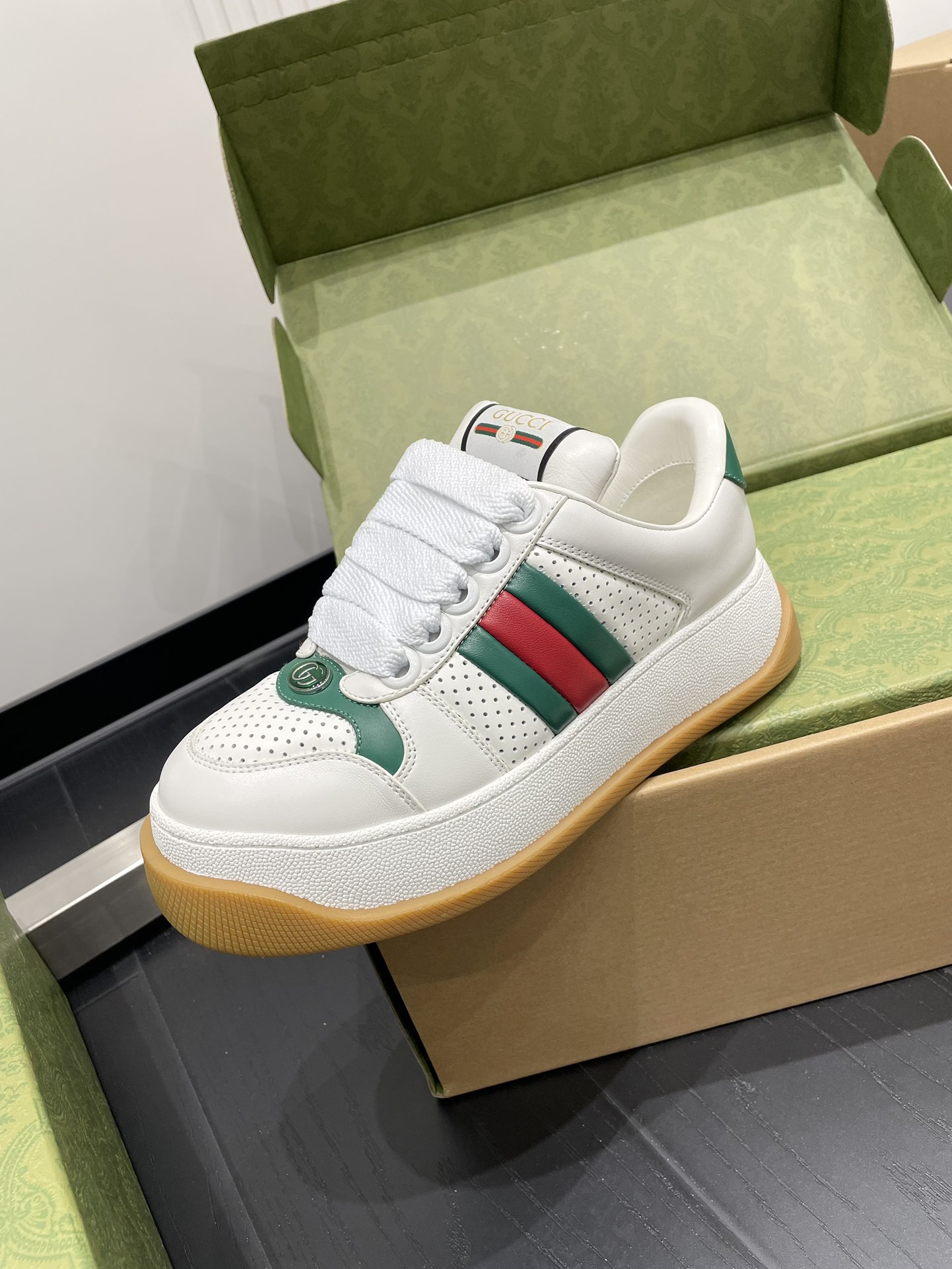NO:592938,Gucci Screener series chubby full leather white punched women's size 35-40, casual shoes/sneakers, gucci, sneakers19860909Gucci Screener系列 小胖丁 全皮白冲孔 女款35-40码,休闲鞋/运动鞋,gucci,sneakers,Women's Shoes