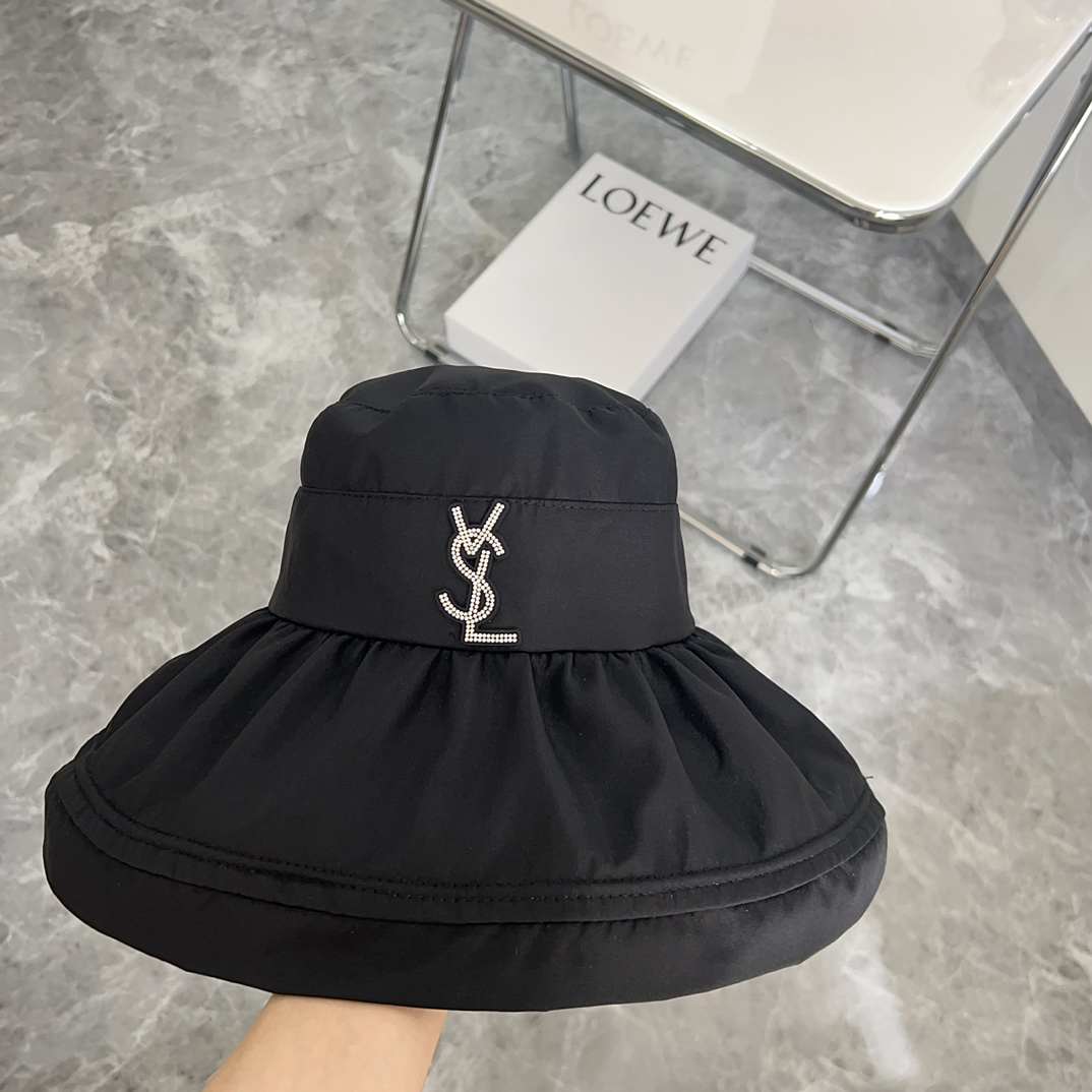 Yves Saint Laurent Sombreros Sombrero de cubo