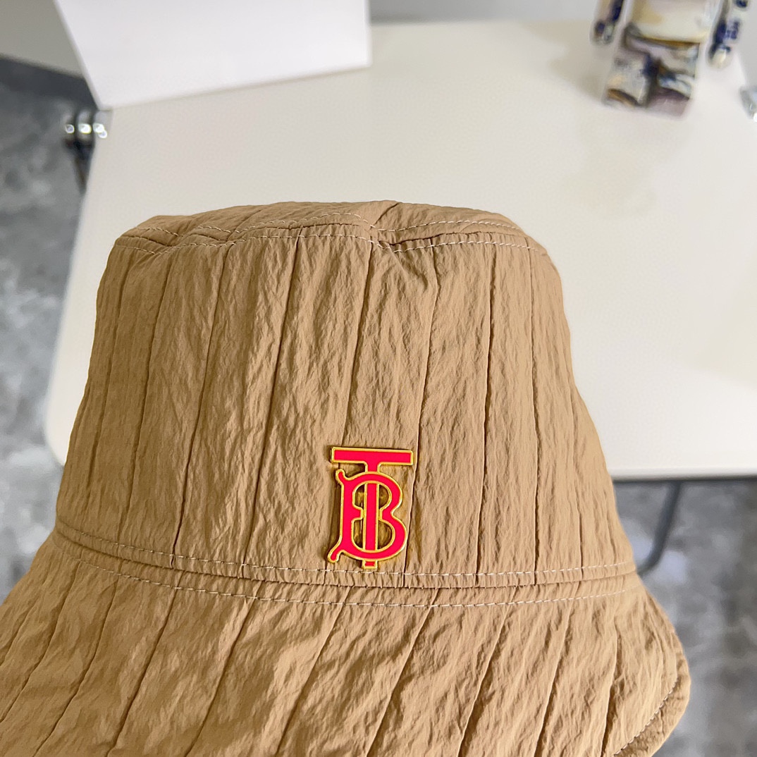 配防尘袋BURBERRY巴宝莉2024新款不规则男女款渔夫帽超好搭配闭眼入的一款