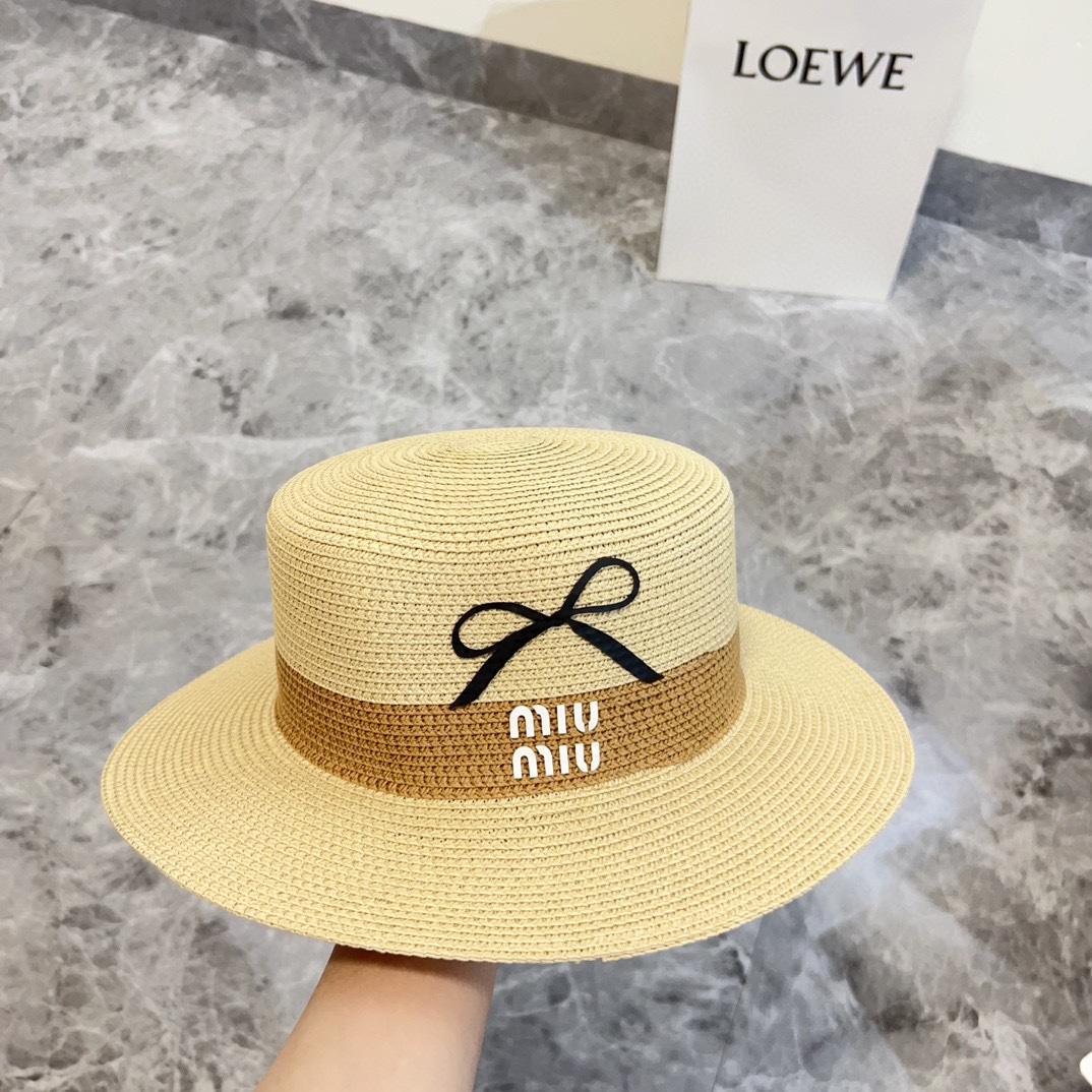 NO:199545,Special offer [MIUMIUMIU] New color-blocking light luxury knitted straw hat, the first choice at the beach in summer~ Simple and elegant~ Hat Fisherman's hat Baseball hat Knit hat, hat, miumiu, espadrilles, hats19860909特价【MIUMIU缪缪】 新款拼色轻奢编织草帽 夏天海边首选～ 简约大方～帽子渔夫帽棒球帽针织帽,帽子,miumiu,espadrilles,hats,hat