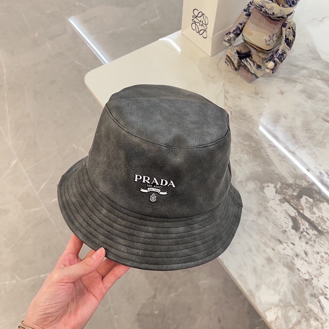 NO:215207,Special dust bag [PRADA] new soft leather sun-visible fisherman hat, classic men and women's style~ versatile casual hat, fisherman hat, baseball hat, knit hat, prada, prada, espadrilles, hats19860909特配防尘袋【PRADA普拉达】新款软皮遮阳渔夫帽 经典男女款～百搭休闲帽子渔夫帽棒球帽针织帽,帽子,prada,prada,espadrilles,hats,hat
