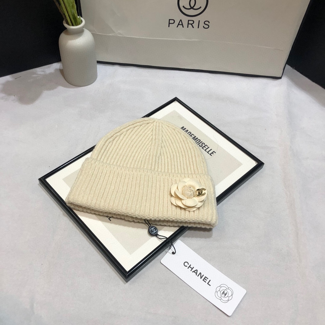NO:215204,Special offer with dust bag [CHANEL Chanel] new camellia knitted wool hat in autumn and winter, big brand simple ~ must-have hats for autumn and winter wear fisherman hat baseball hat knitted hat, hat, chanel, chanel, espadrilles, hats19860909特价配防尘袋【CHANEL香奈儿】秋冬新款山茶花针织毛线帽,大牌简约～秋冬穿搭必备帽子渔夫帽棒球帽针织帽,帽子,chanel,chanel,espadrilles,hats,hat