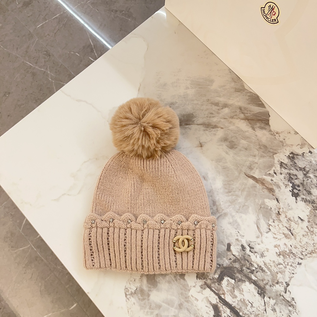 NO:215218,Special dust bag [CHANEL Chanel] New autumn and winter small fragrance style heavy-process plus fluff ball wool hat # A very textured model ~ closed eyes and put into the hat Fisherman's hat Baseball hat Knitted hat, hat, chanel, chanel, espadrilles, hats19860909特配防尘袋【CHANEL香奈儿】秋冬新款小香风重工加绒毛球毛线帽# 非常有质感的一款～闭眼入帽子渔夫帽棒球帽针织帽,帽子,chanel,chanel,espadrilles,hats,hat